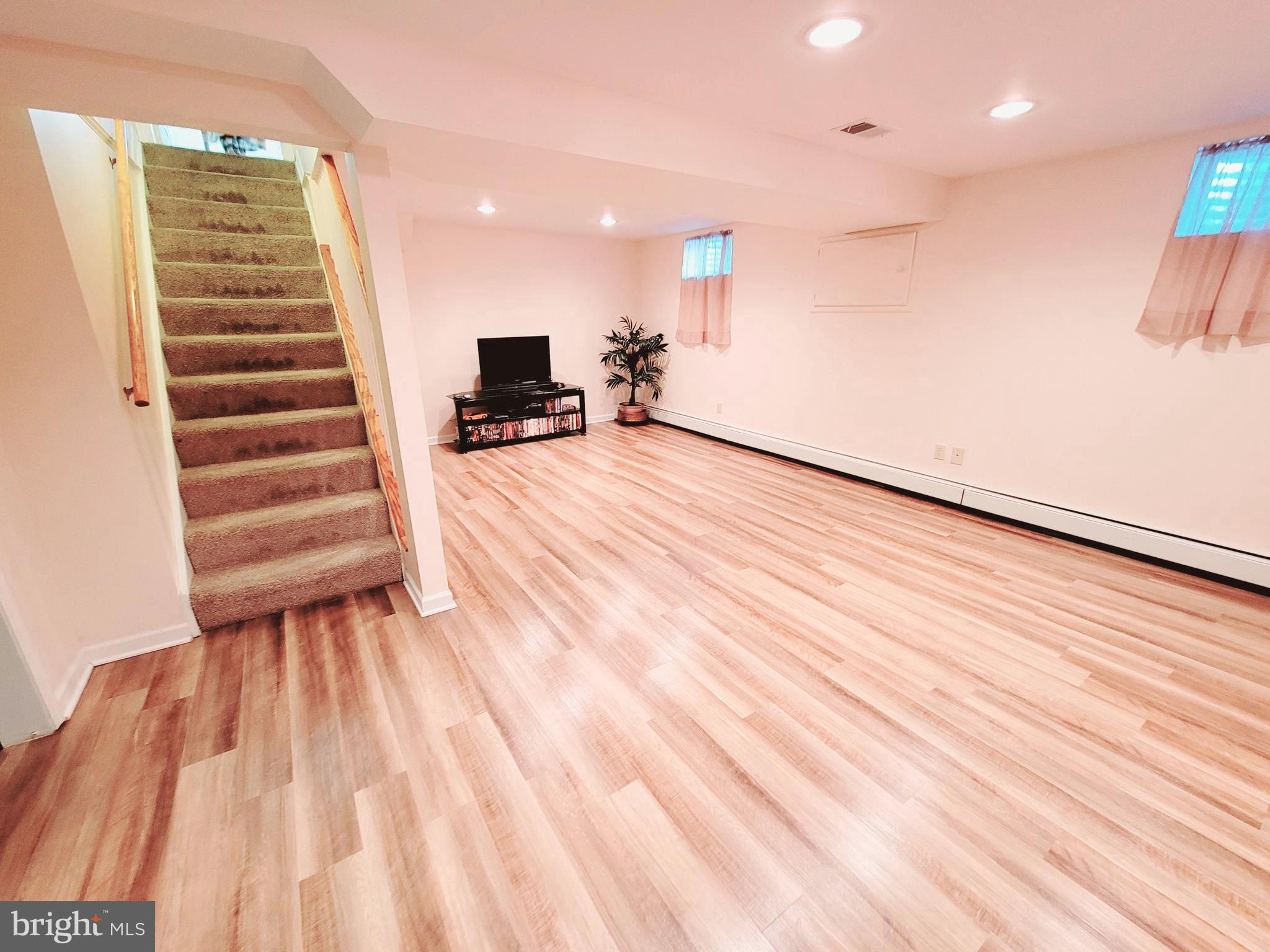 GLEN BURNIE HEIGHTS - Residential