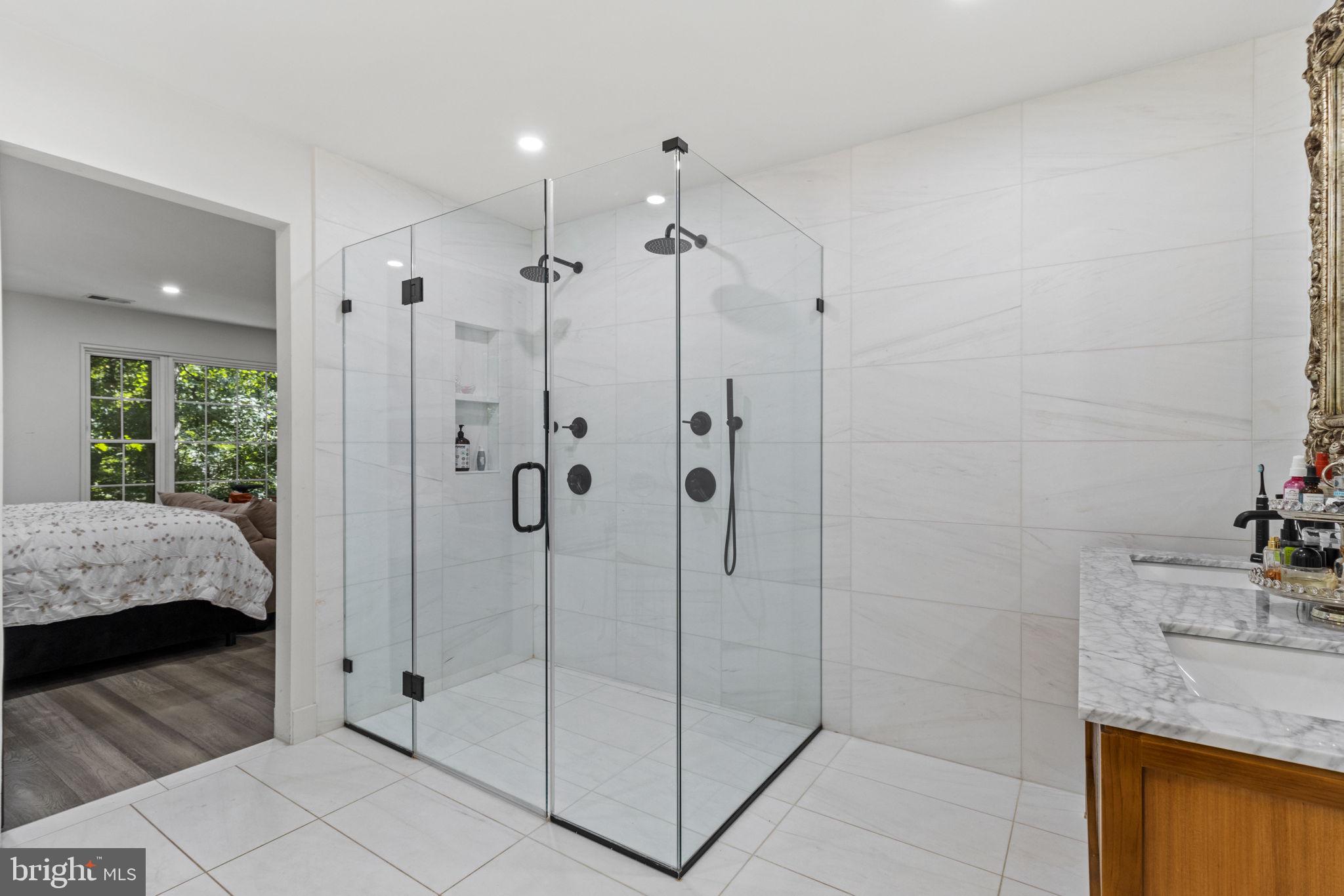 FALLSWOOD - Residential