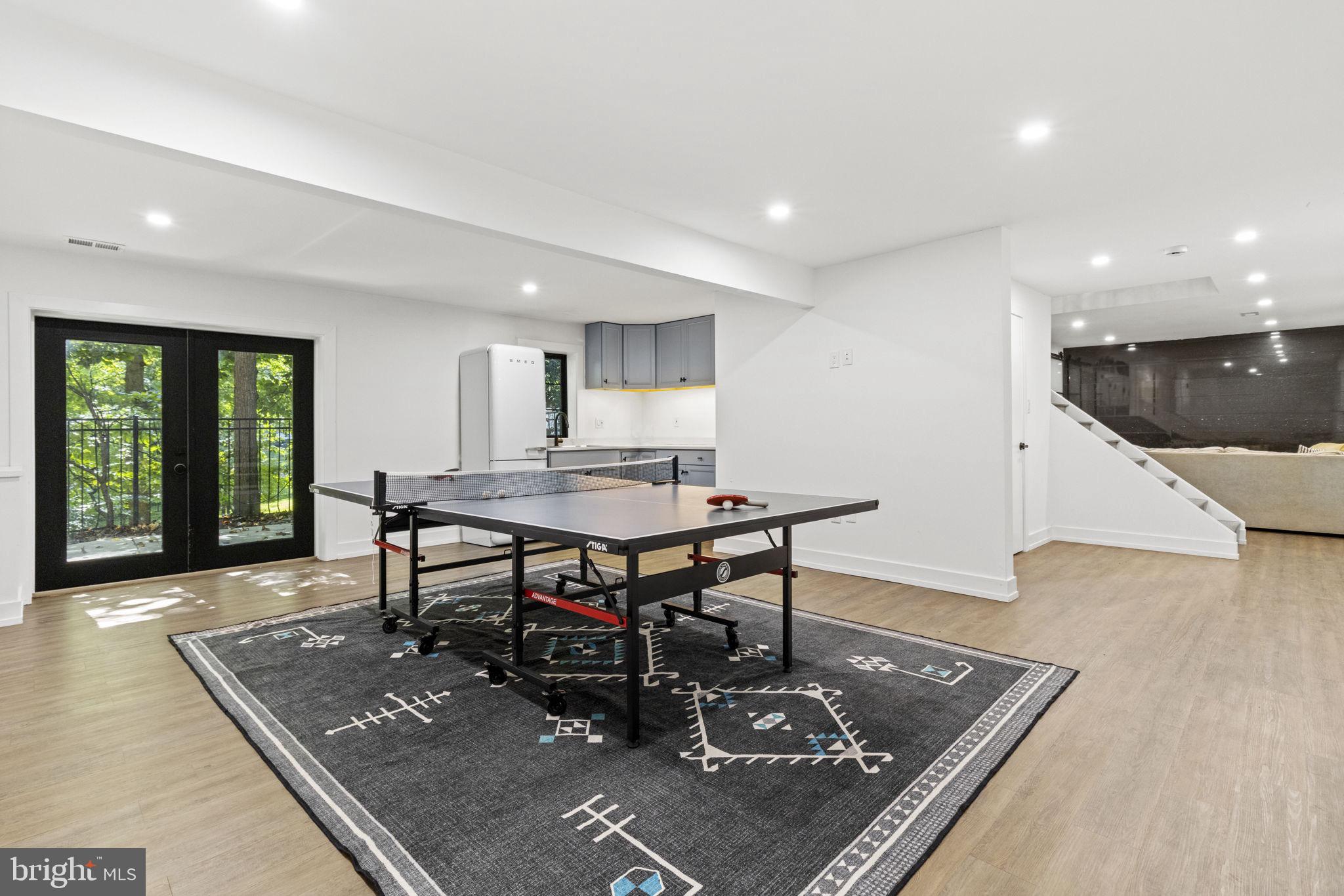 FALLSWOOD - Residential