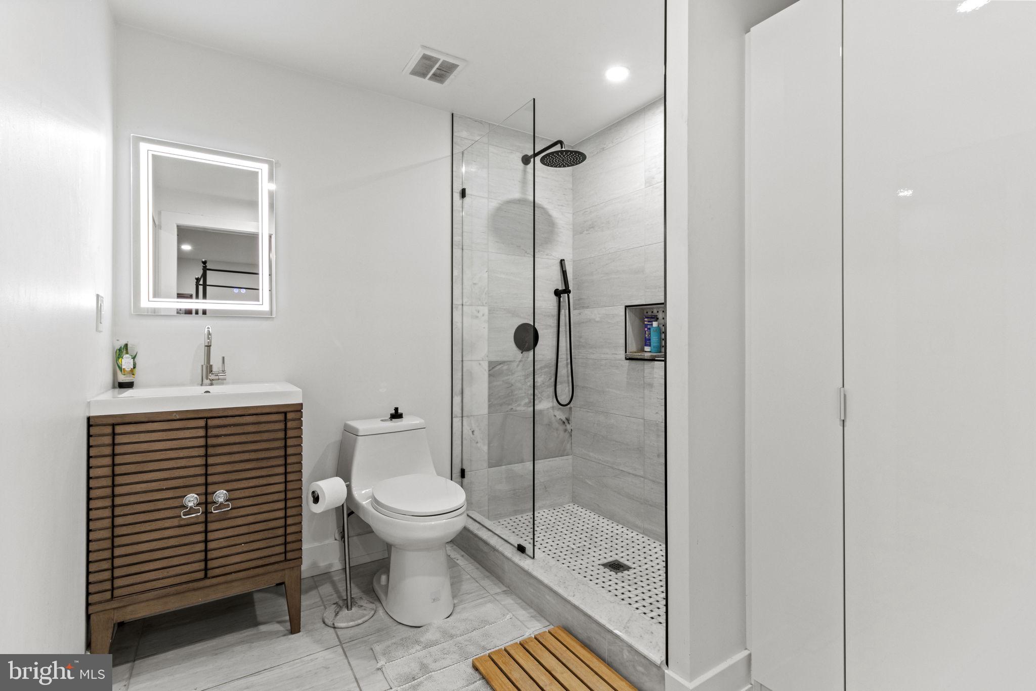 FALLSWOOD - Residential