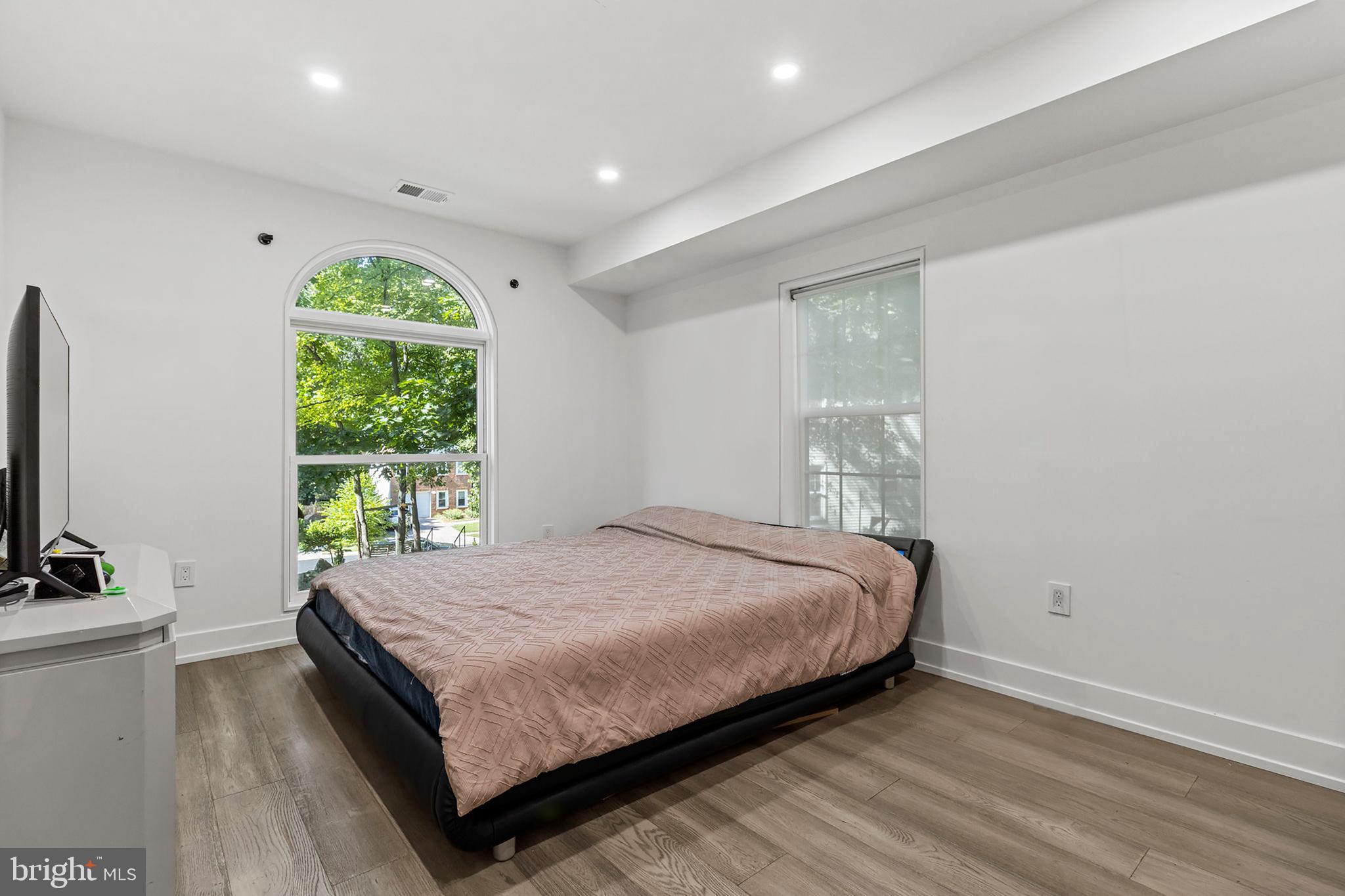 FALLSWOOD - Residential