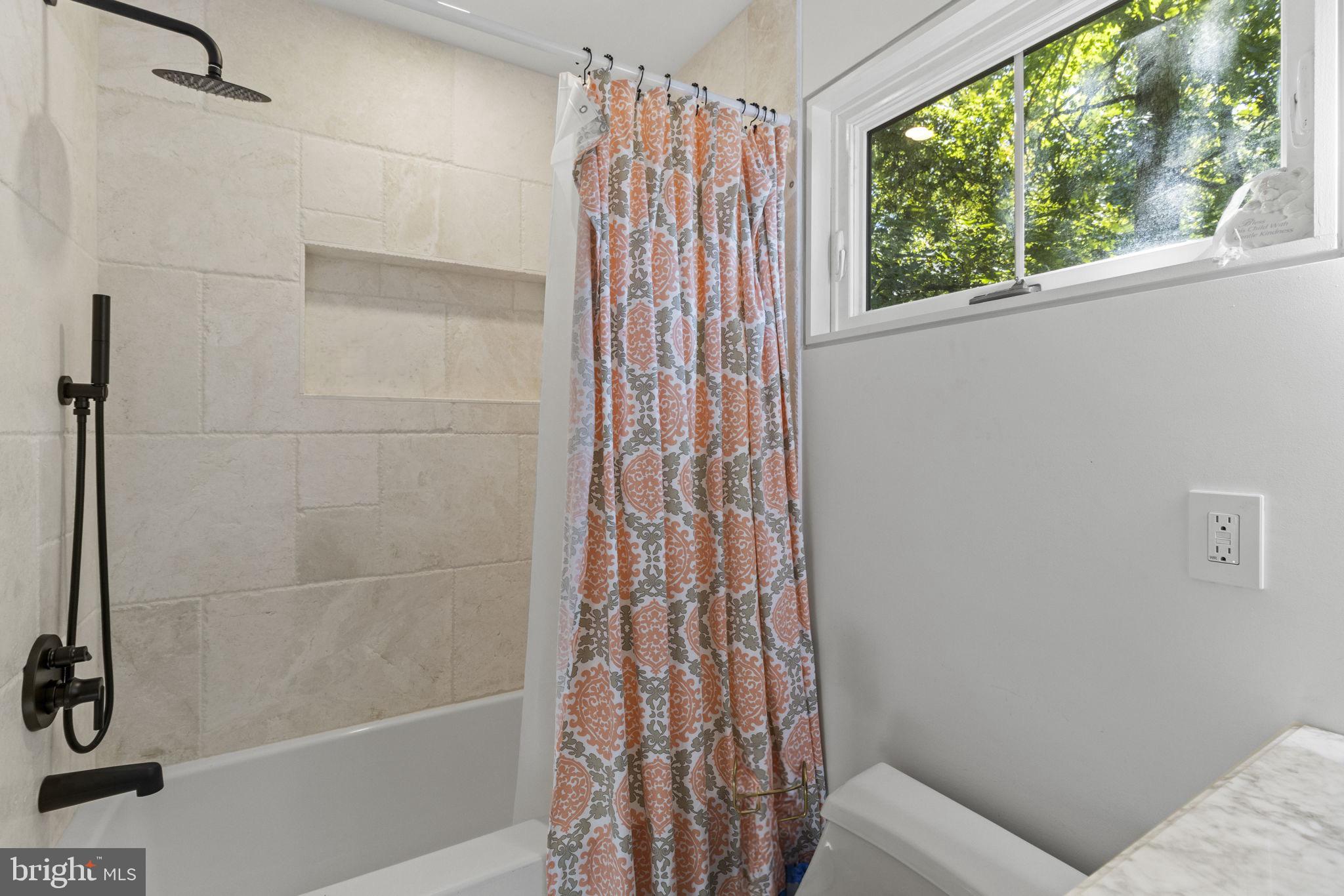 FALLSWOOD - Residential