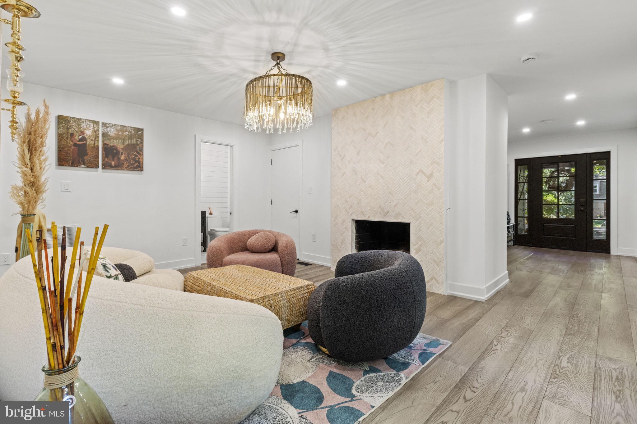 FALLSWOOD - Residential