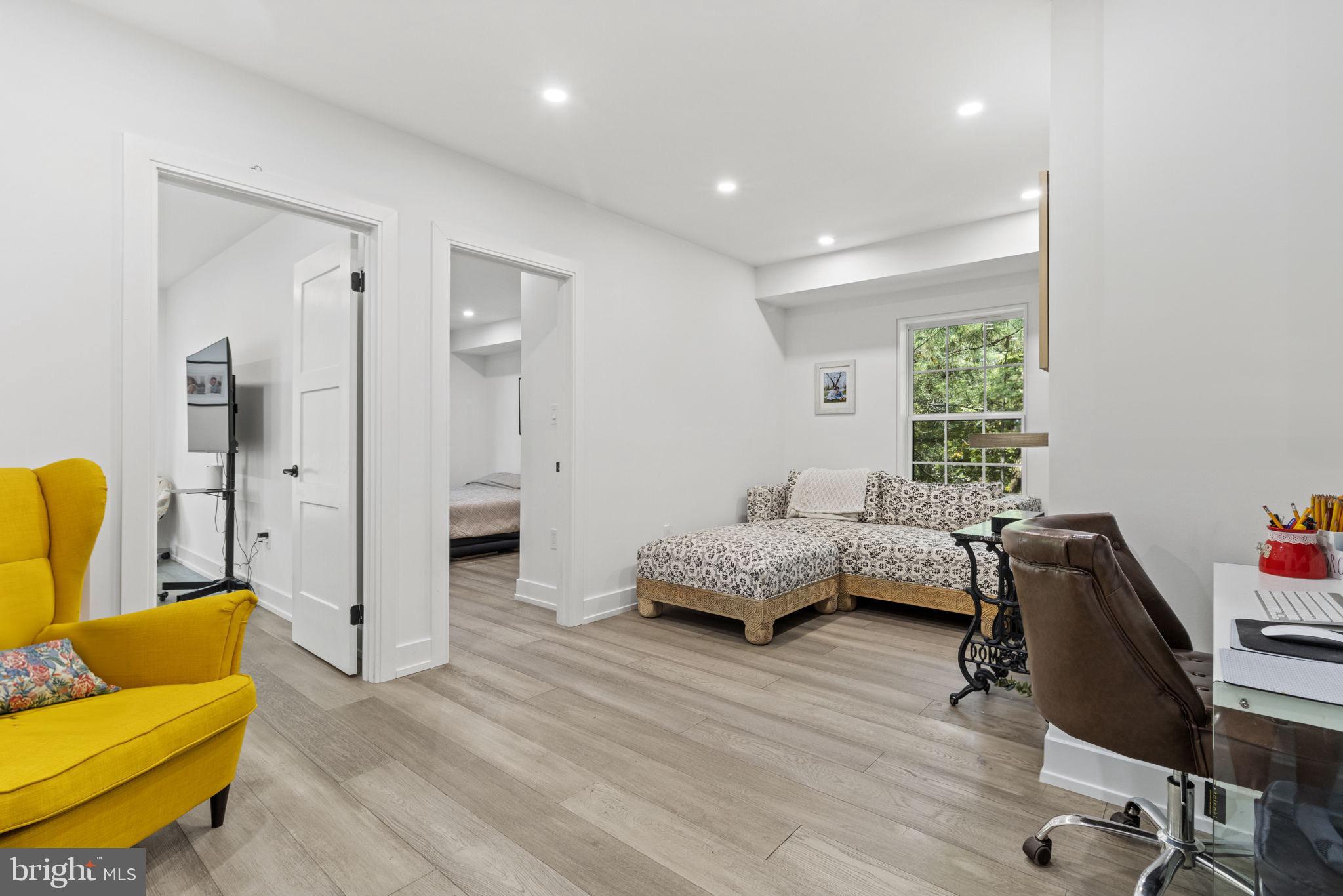 FALLSWOOD - Residential