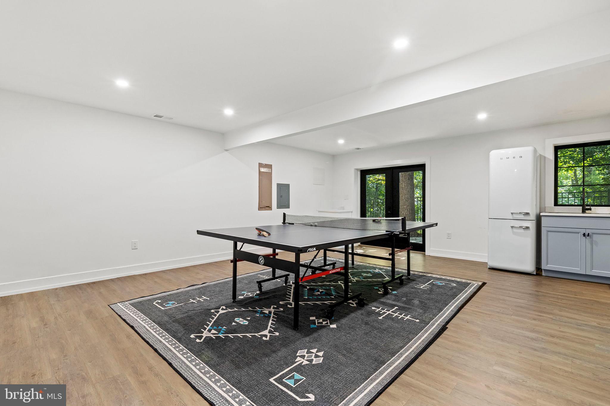 FALLSWOOD - Residential