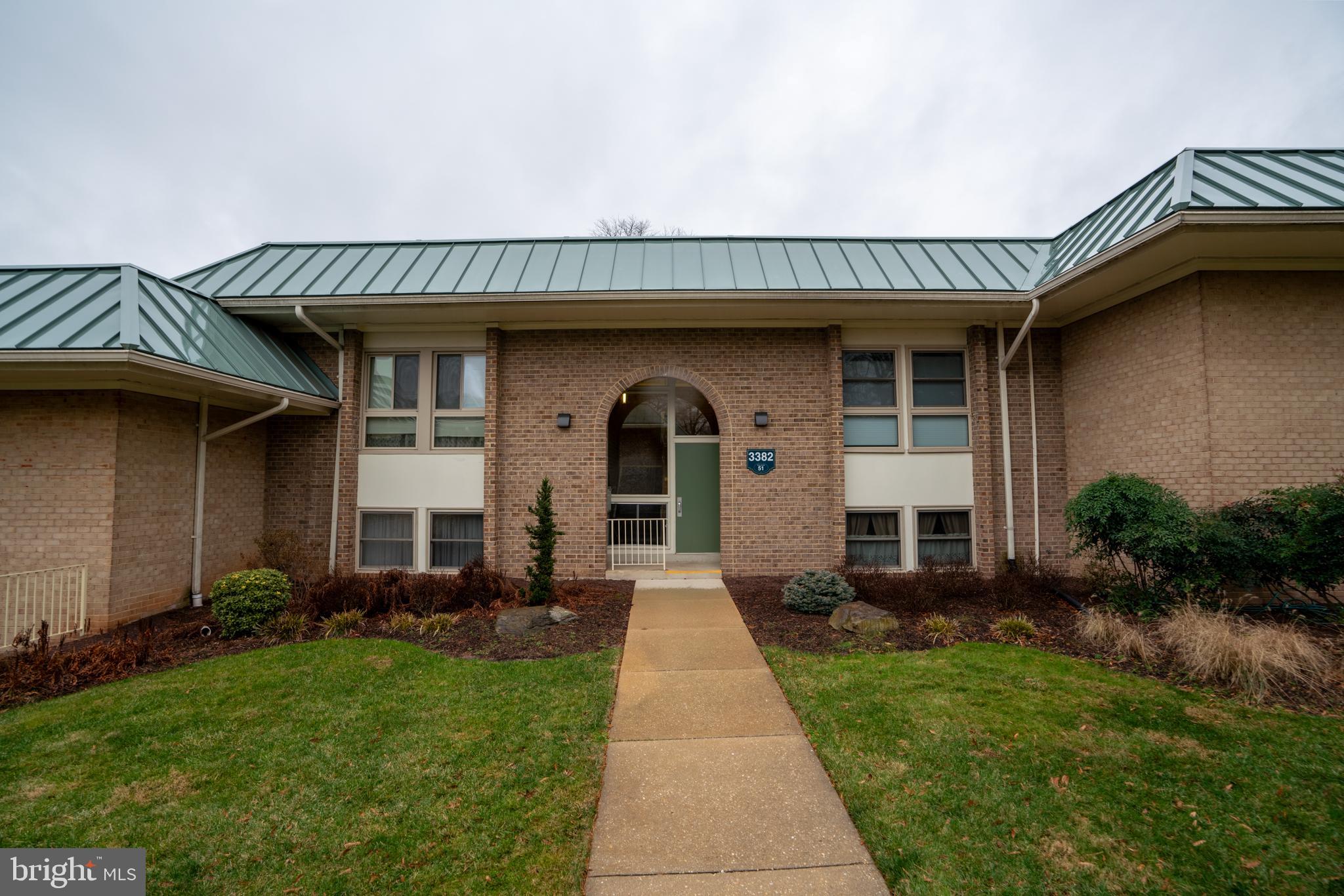 LEISURE WORLD - Residential