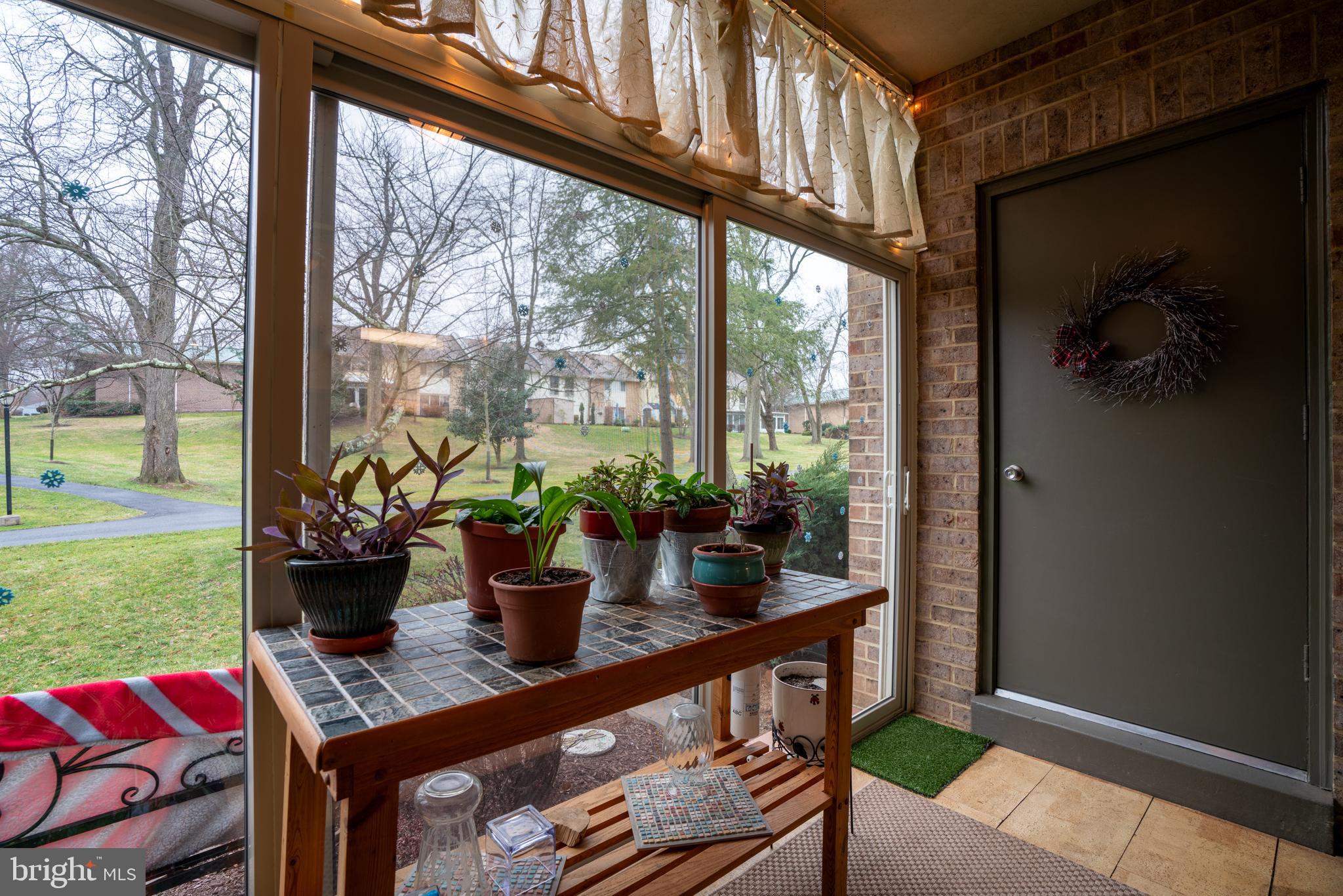 LEISURE WORLD - Residential