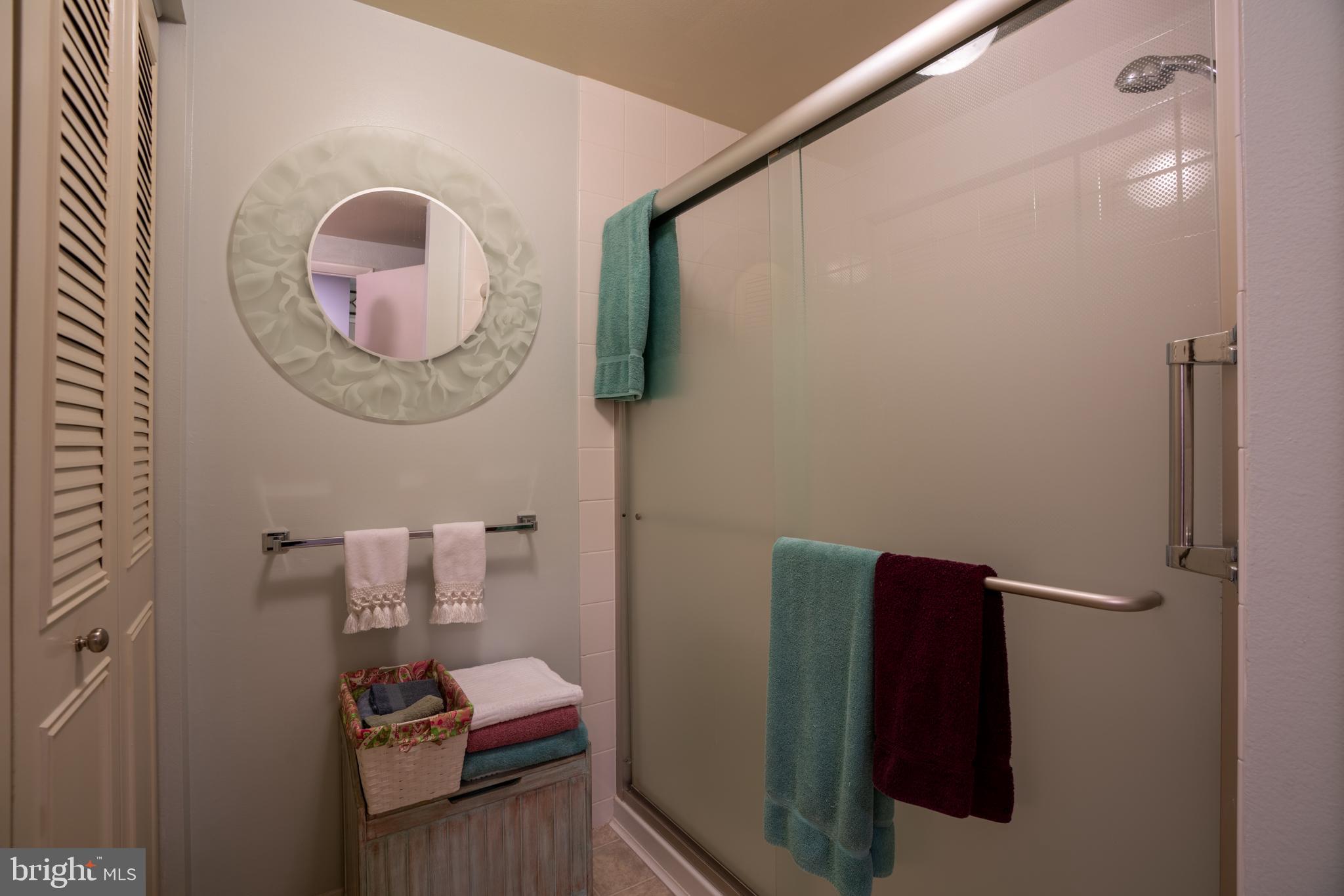 LEISURE WORLD - Residential