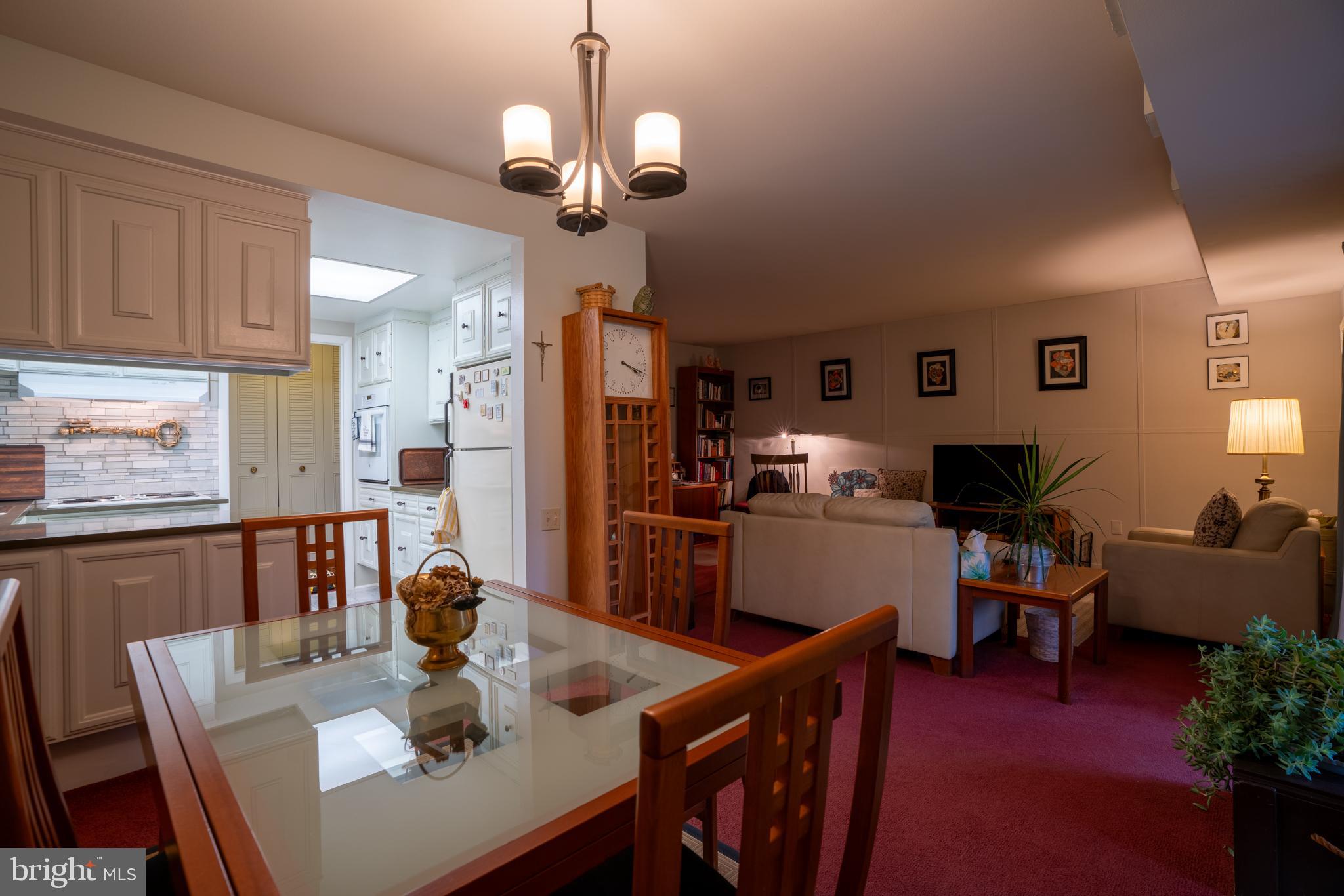 LEISURE WORLD - Residential