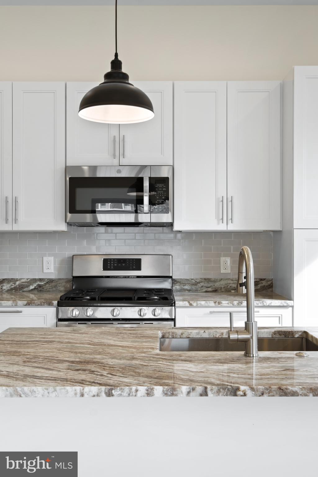 EAST KENSINGTON - Residential Lease