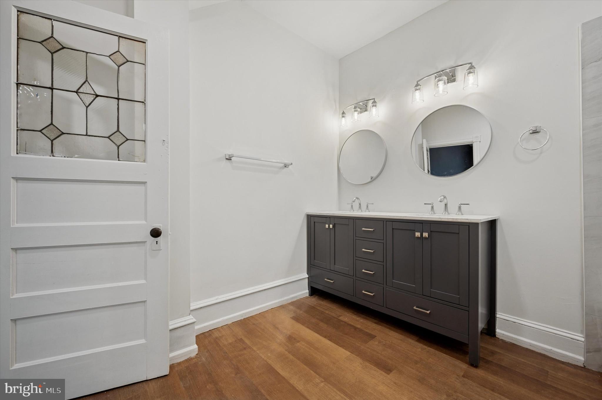 COBBS CREEK - Residential