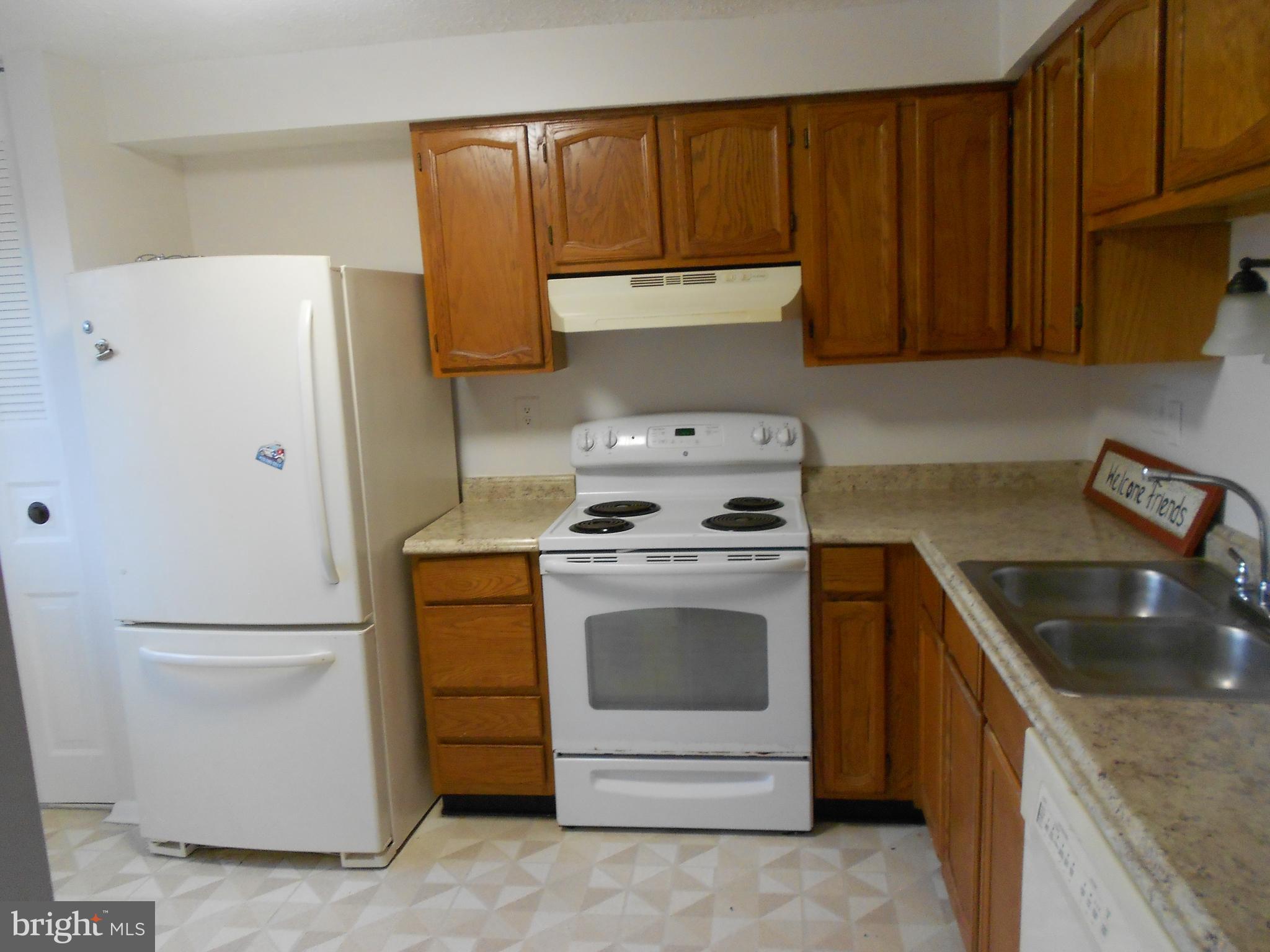 QUEEN ANNE VILLAGE - Residential Lease