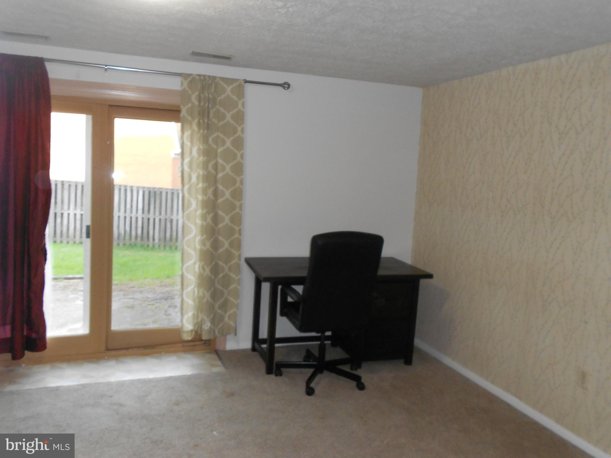 QUEEN ANNE VILLAGE - Residential Lease