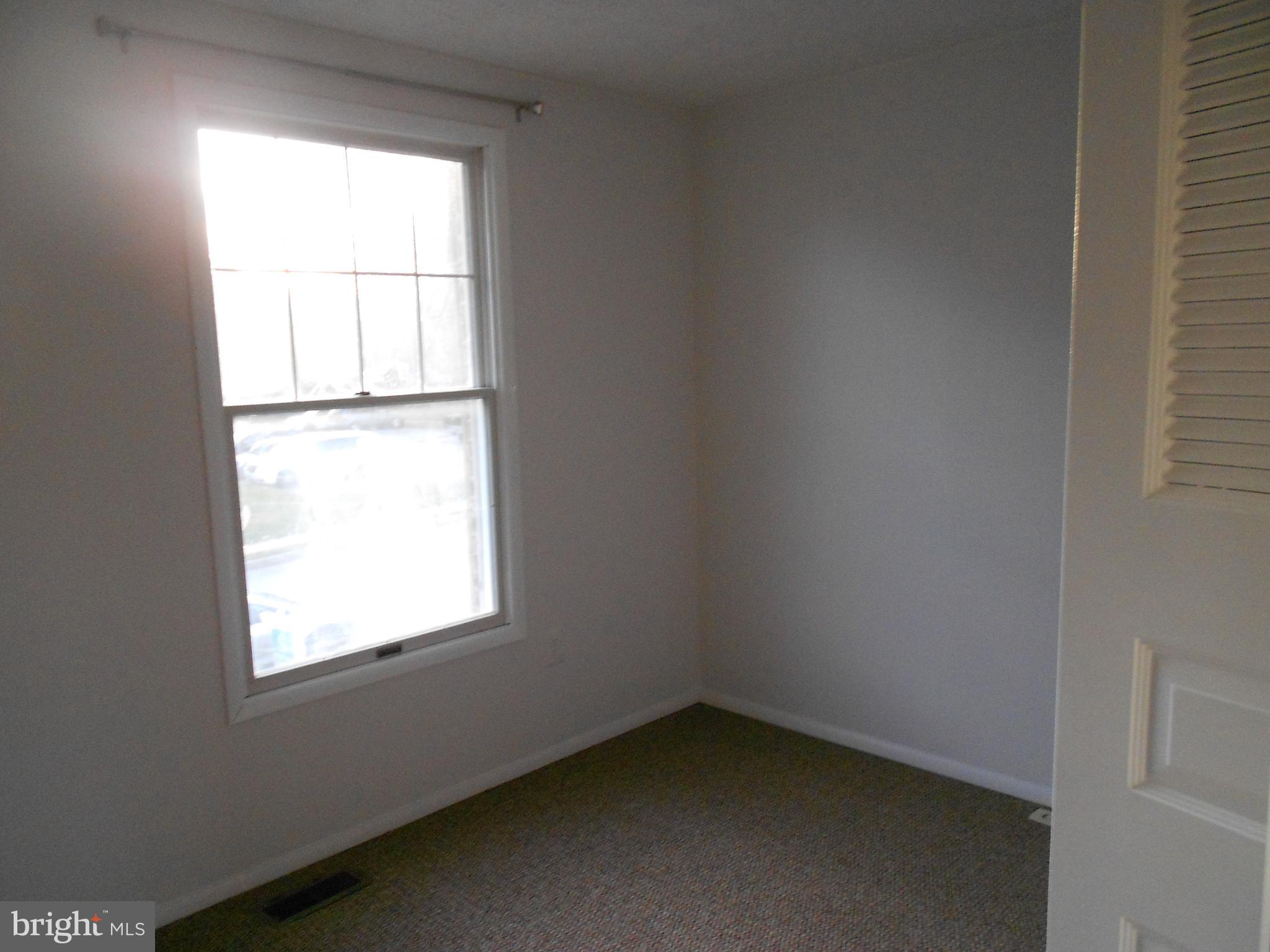 QUEEN ANNE VILLAGE - Residential Lease