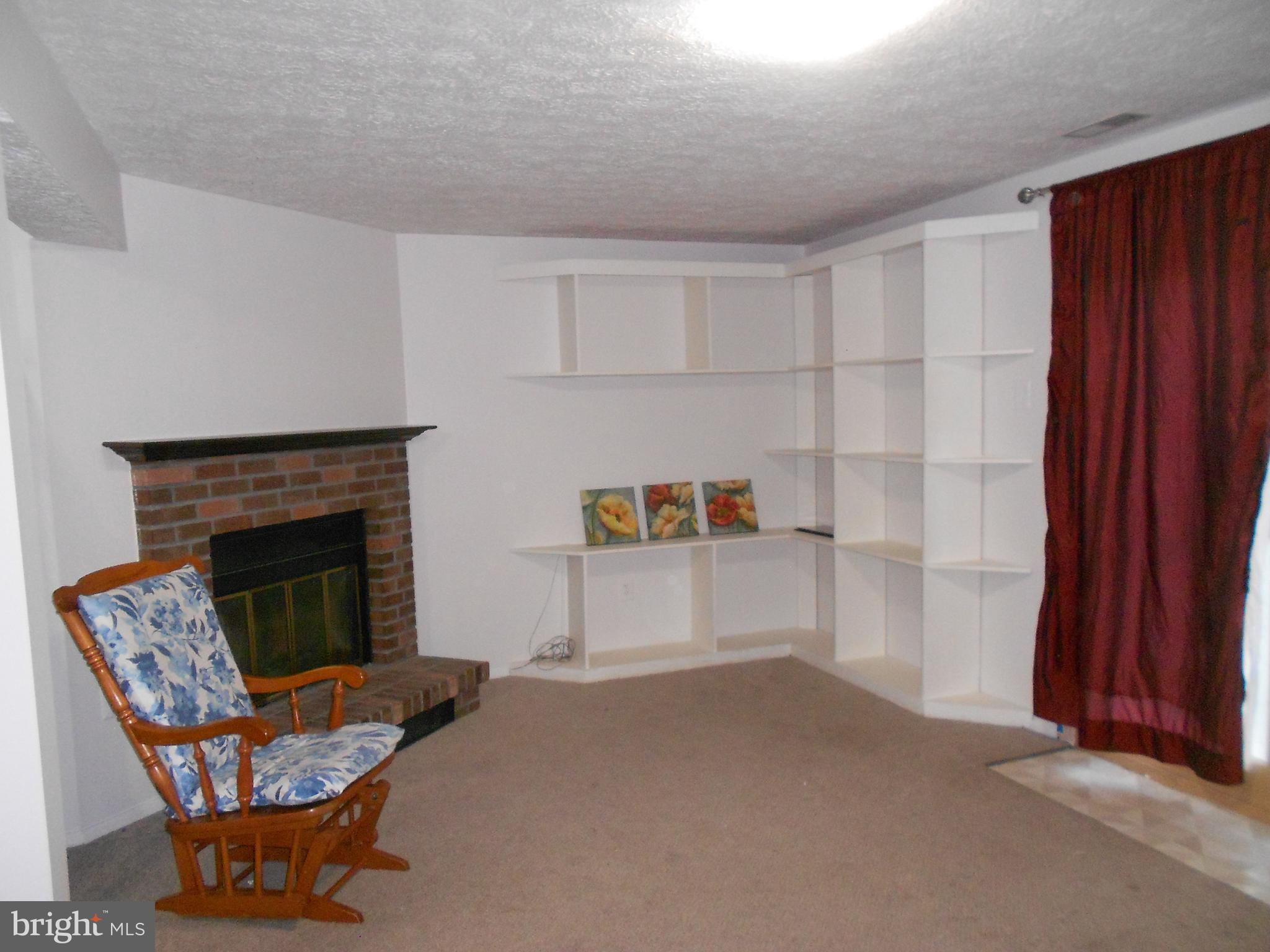 QUEEN ANNE VILLAGE - Residential Lease