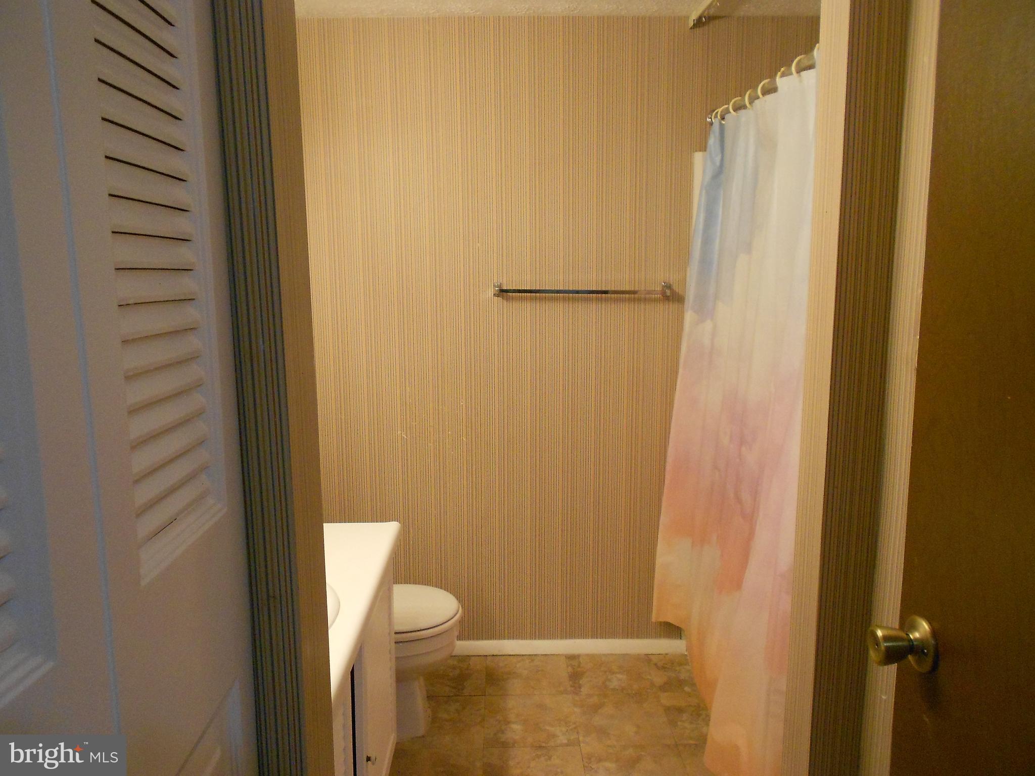 QUEEN ANNE VILLAGE - Residential Lease