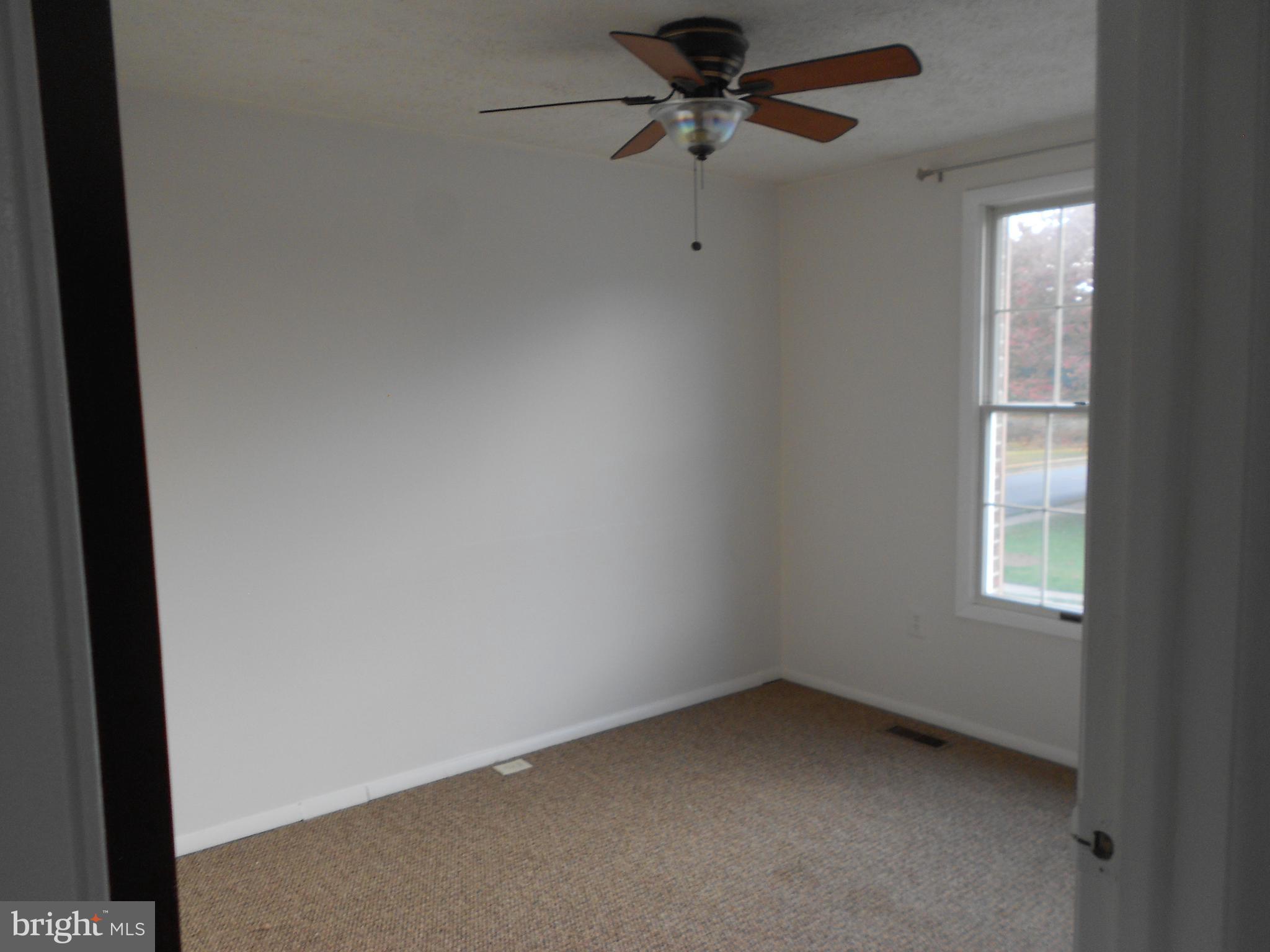 QUEEN ANNE VILLAGE - Residential Lease