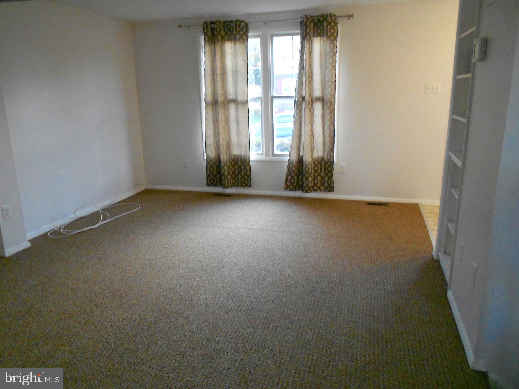 QUEEN ANNE VILLAGE - Residential Lease