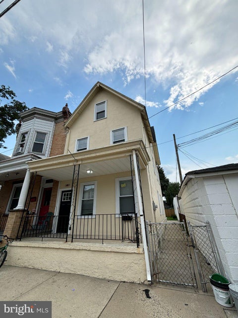 Townhouse For Rent - 426 Middlesex Street<br/> Camden County, GLOUCESTER CITY, NJ 08030