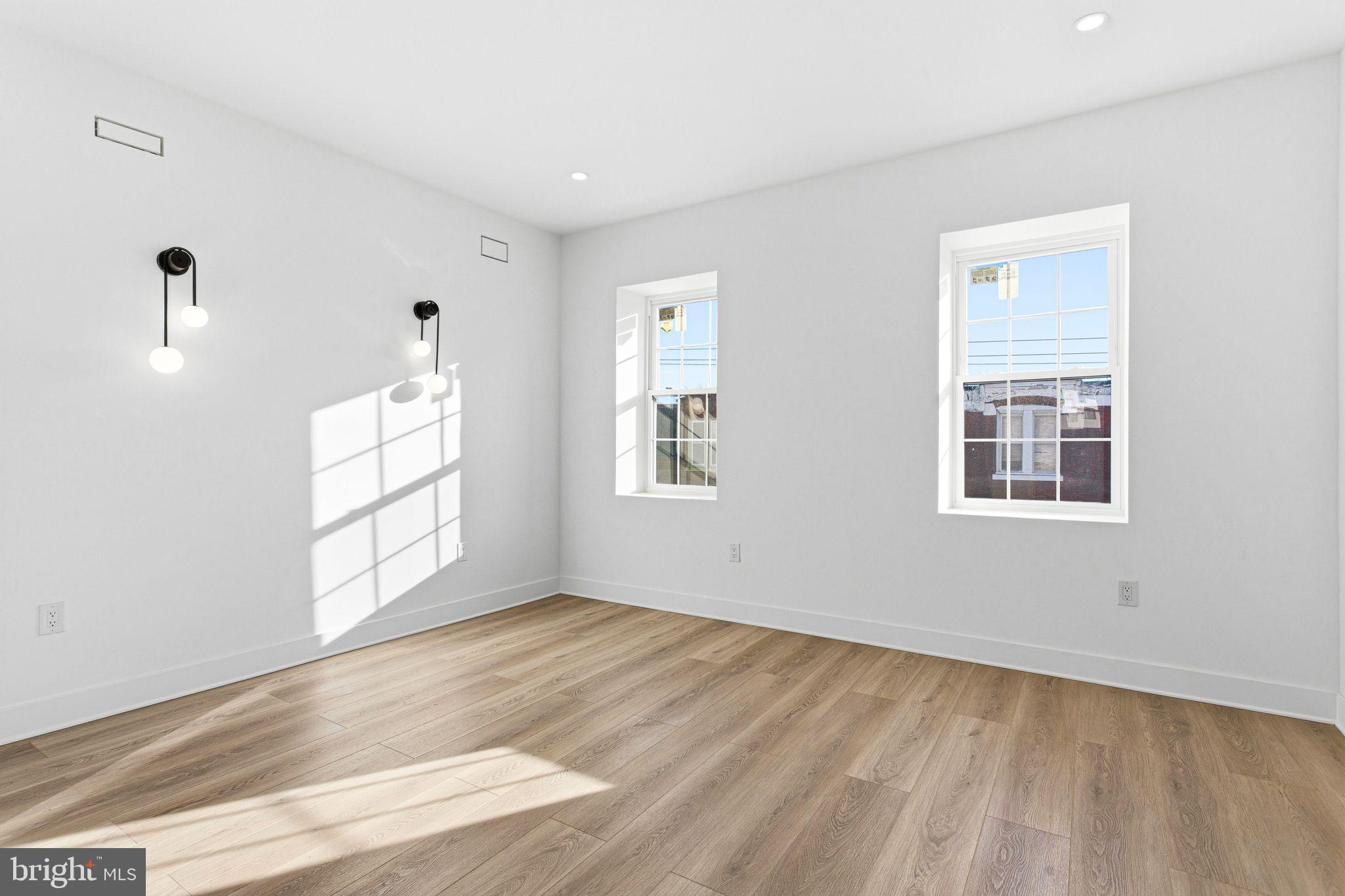 POINT BREEZE - Residential