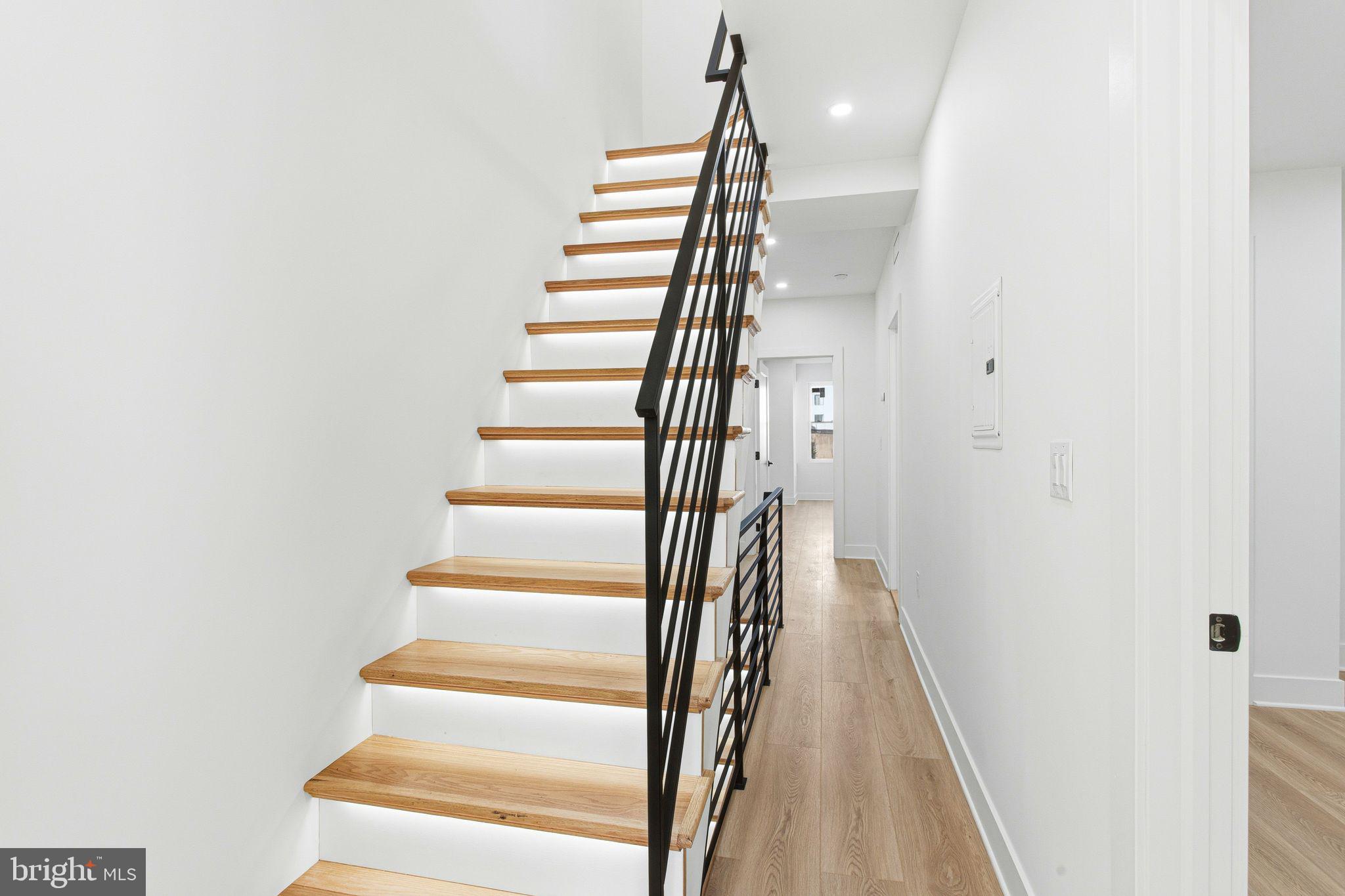 POINT BREEZE - Residential