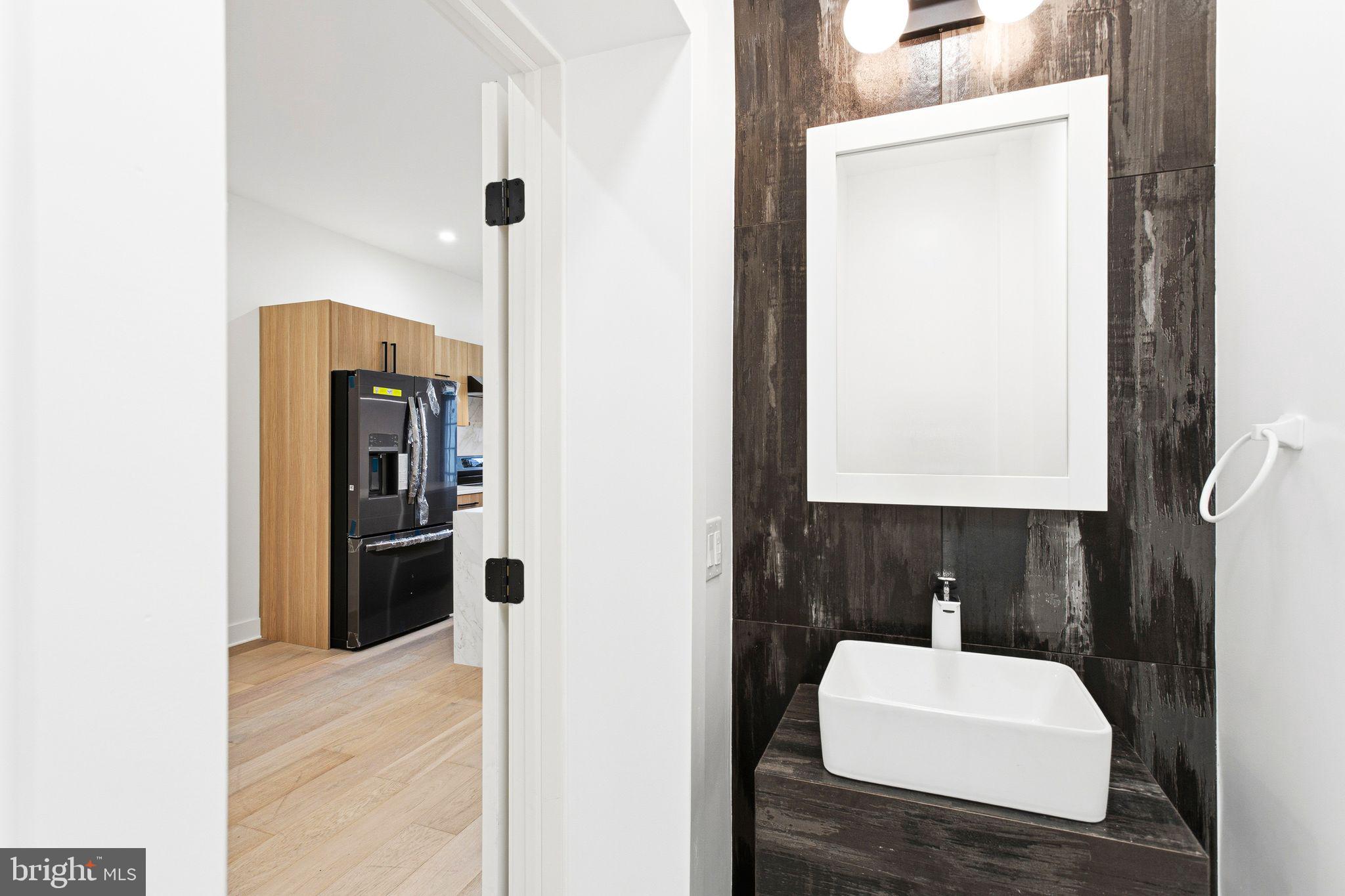POINT BREEZE - Residential