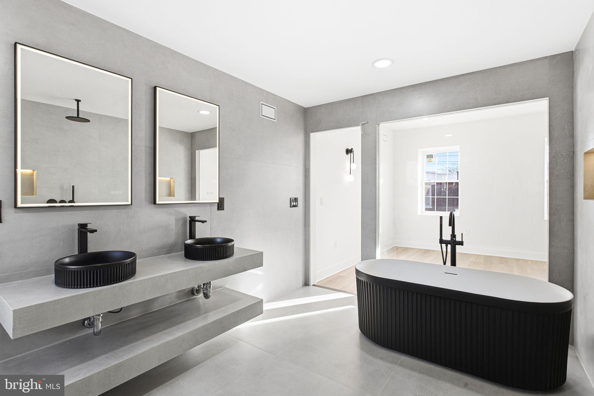 POINT BREEZE - Residential