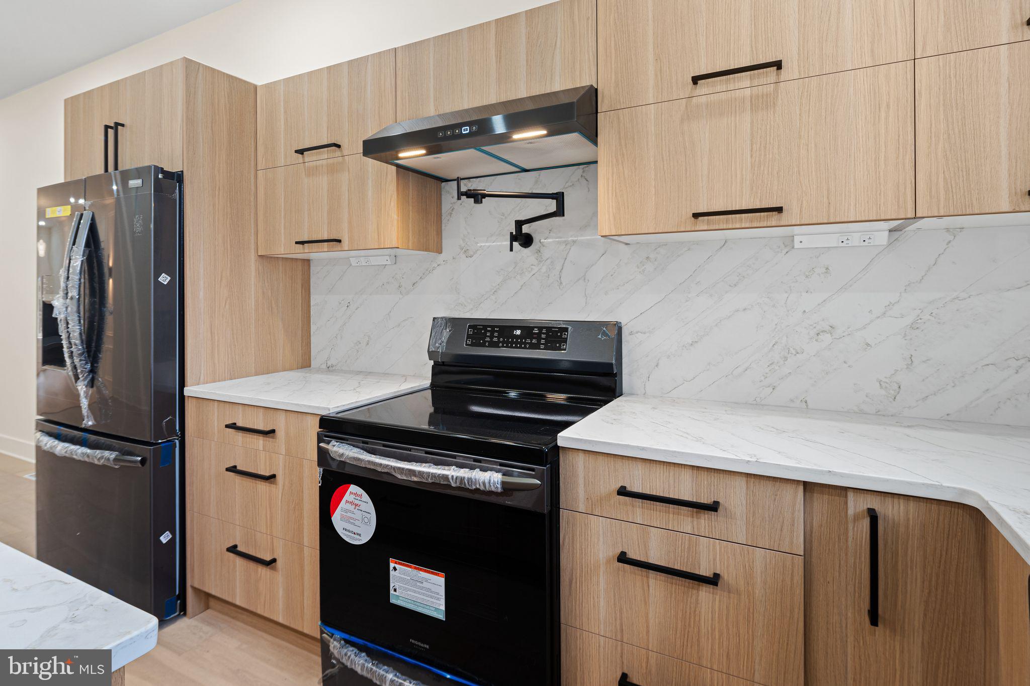 POINT BREEZE - Residential