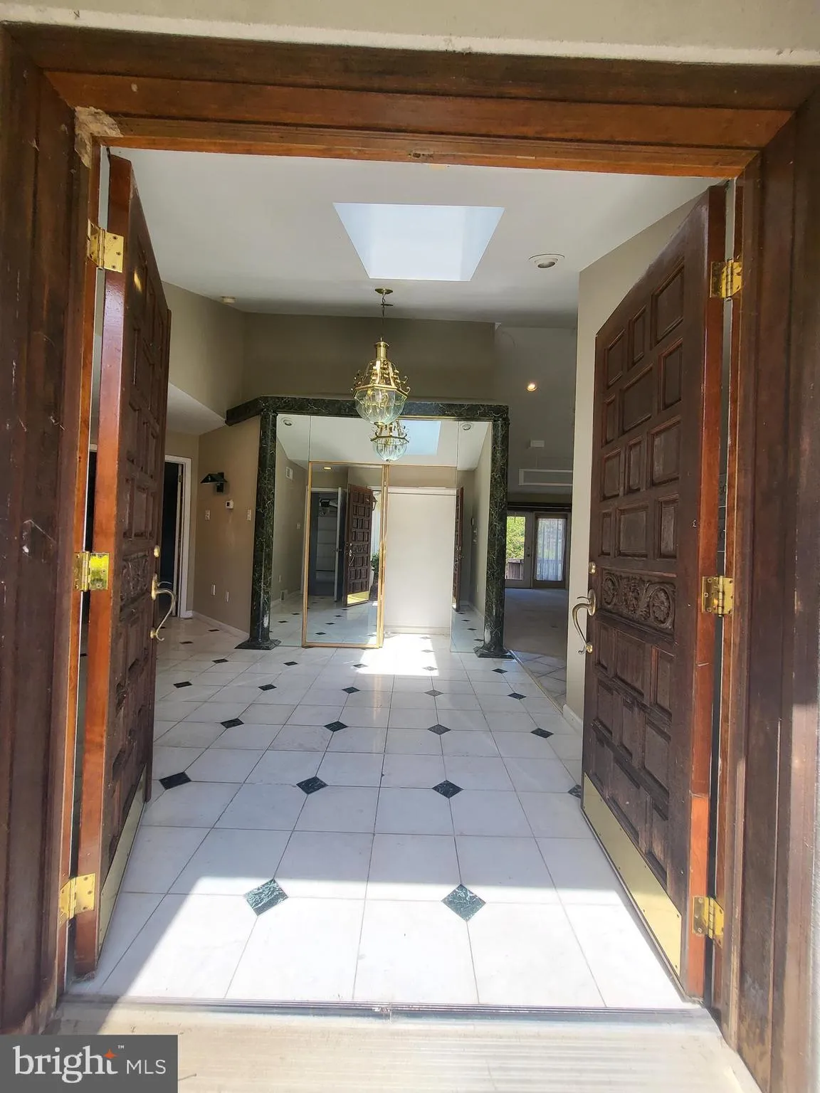 Reading, Pennsylvania 19605, United States, 2 Bedrooms Bedrooms, ,2 BathroomsBathrooms,Residential,Pending,206537