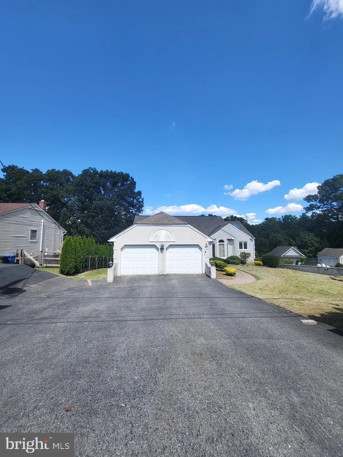 Reading, Pennsylvania 19605, United States, 2 Bedrooms Bedrooms, ,2 BathroomsBathrooms,Residential,Pending,206537