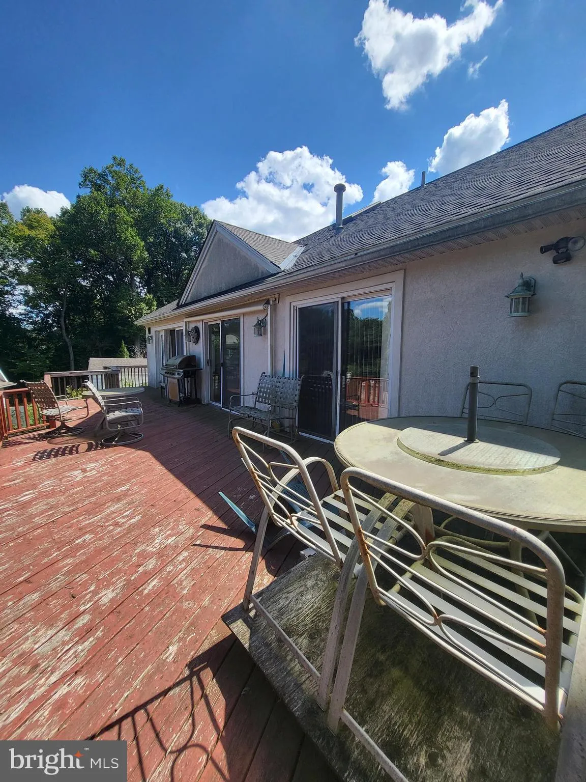 Reading, Pennsylvania 19605, United States, 2 Bedrooms Bedrooms, ,2 BathroomsBathrooms,Residential,Pending,206537