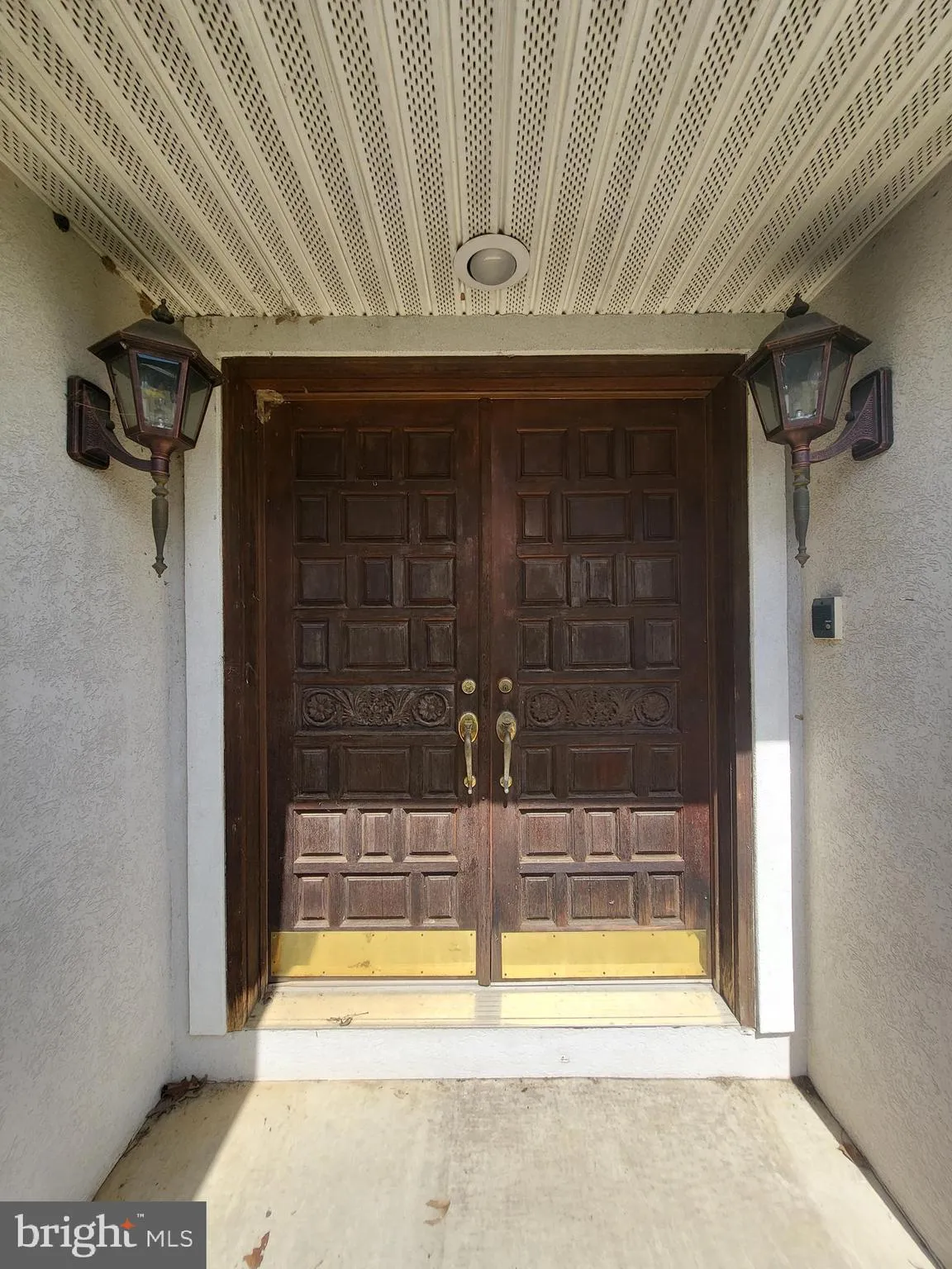 Reading, Pennsylvania 19605, United States, 2 Bedrooms Bedrooms, ,2 BathroomsBathrooms,Residential,Pending,206537