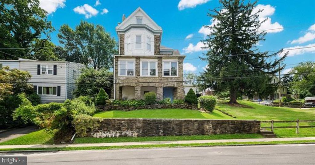 Photo of 7301 Chestnut Ave, ELKINS PARK, PA 19027 (MLS # PAMC2158056)