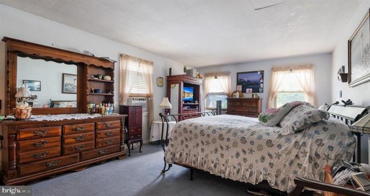 ELKINS PARK - Residential Income