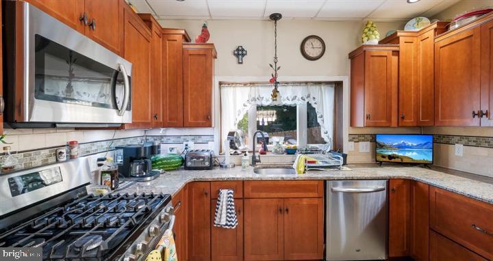 ELKINS PARK - Residential Income