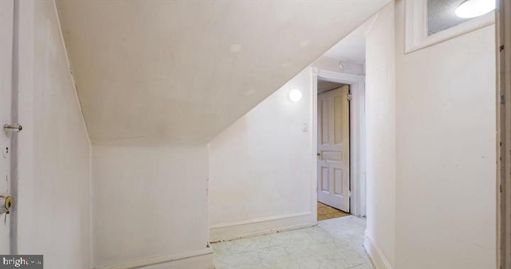 ELKINS PARK - Residential Income