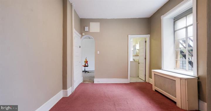 ELKINS PARK - Residential Income