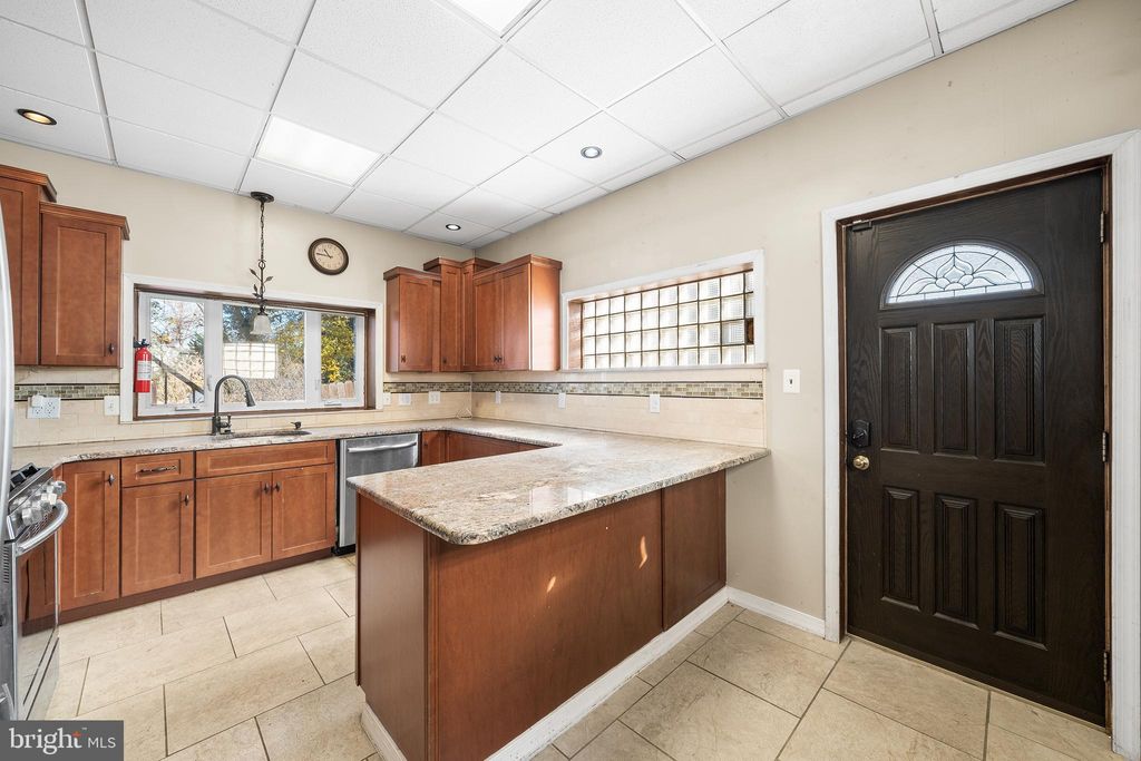 Photo of 7301 Chestnut Ave, ELKINS PARK, PA 19027 (MLS # PAMC2158056)