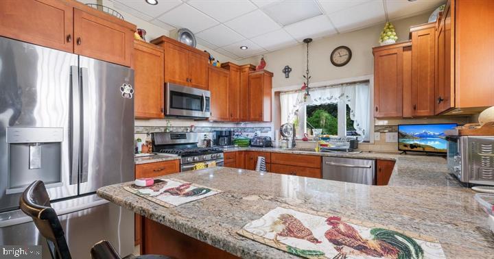 ELKINS PARK - Residential Income