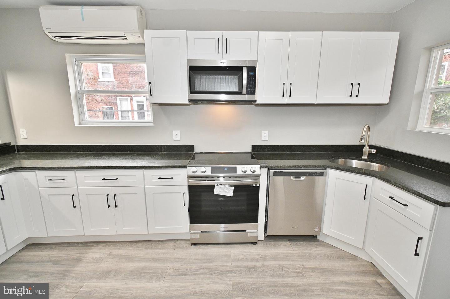 CARROLL PARK - Residential Lease