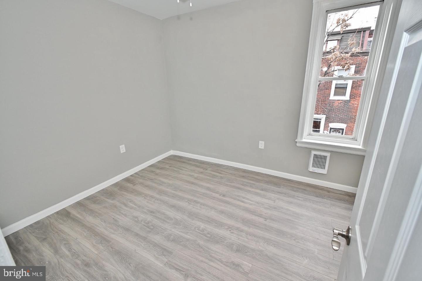 CARROLL PARK - Residential Lease