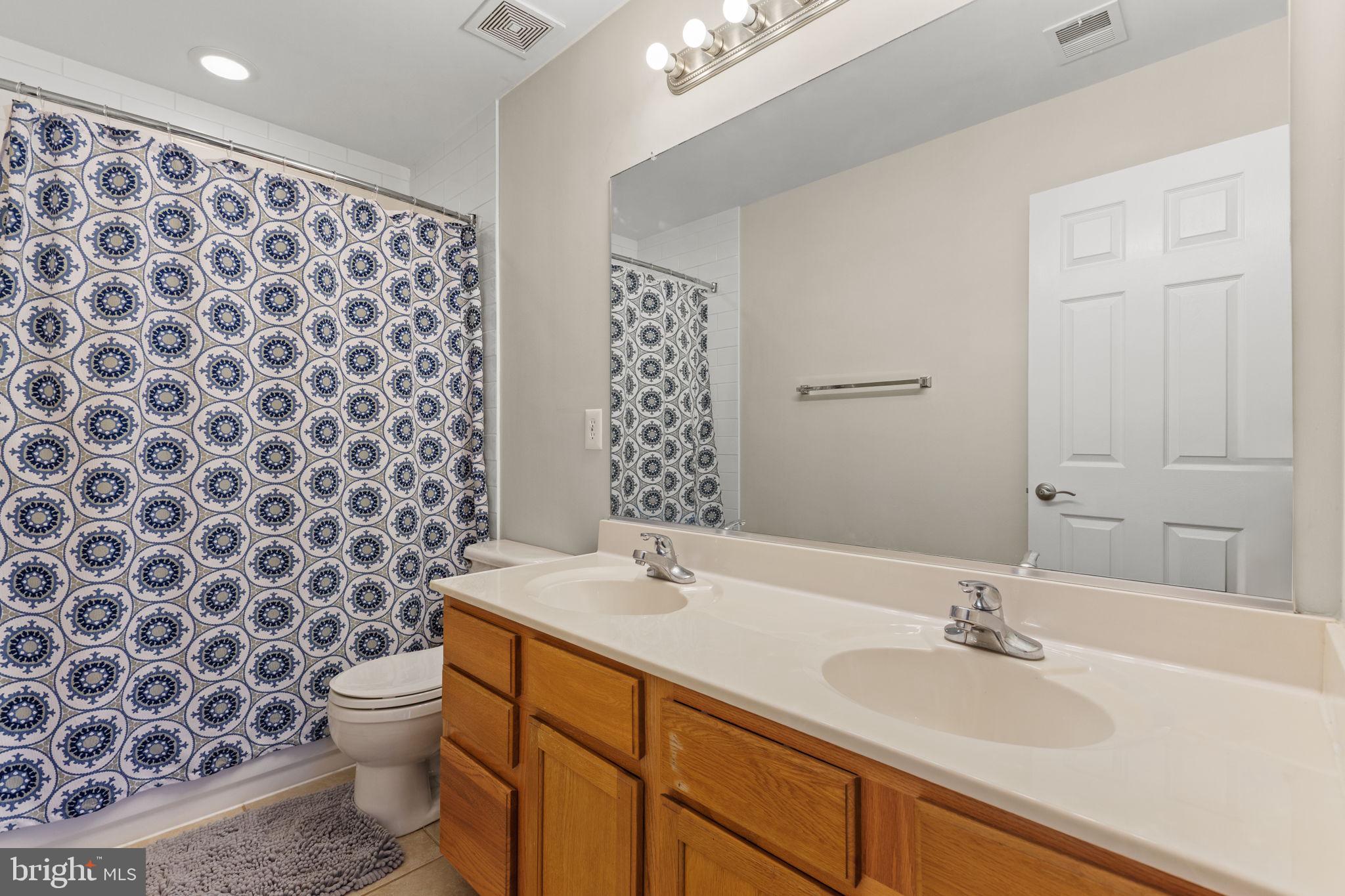 SOUTHWOODS - Residential