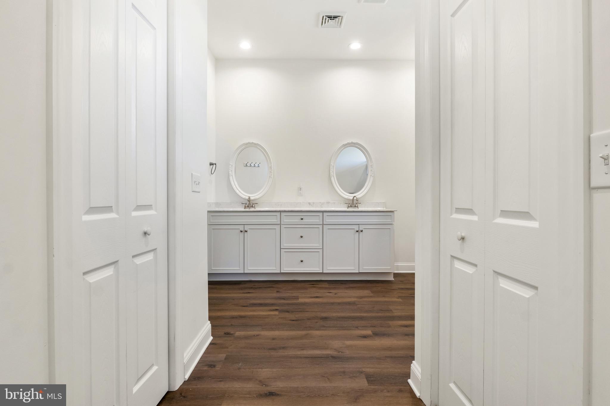 EAST YORK - Residential