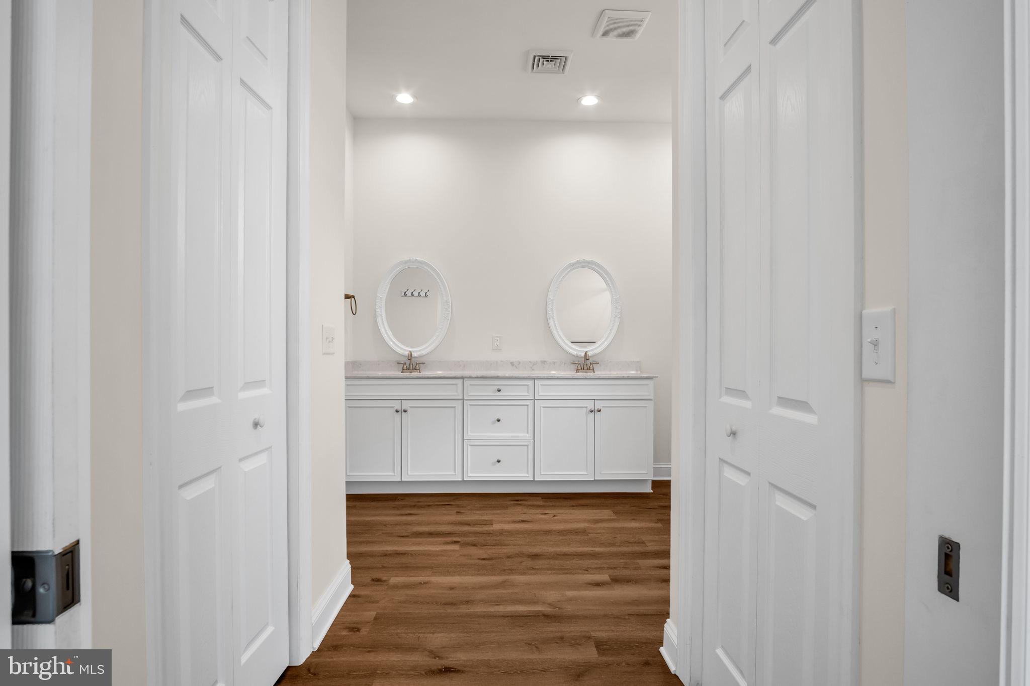 EAST YORK - Residential