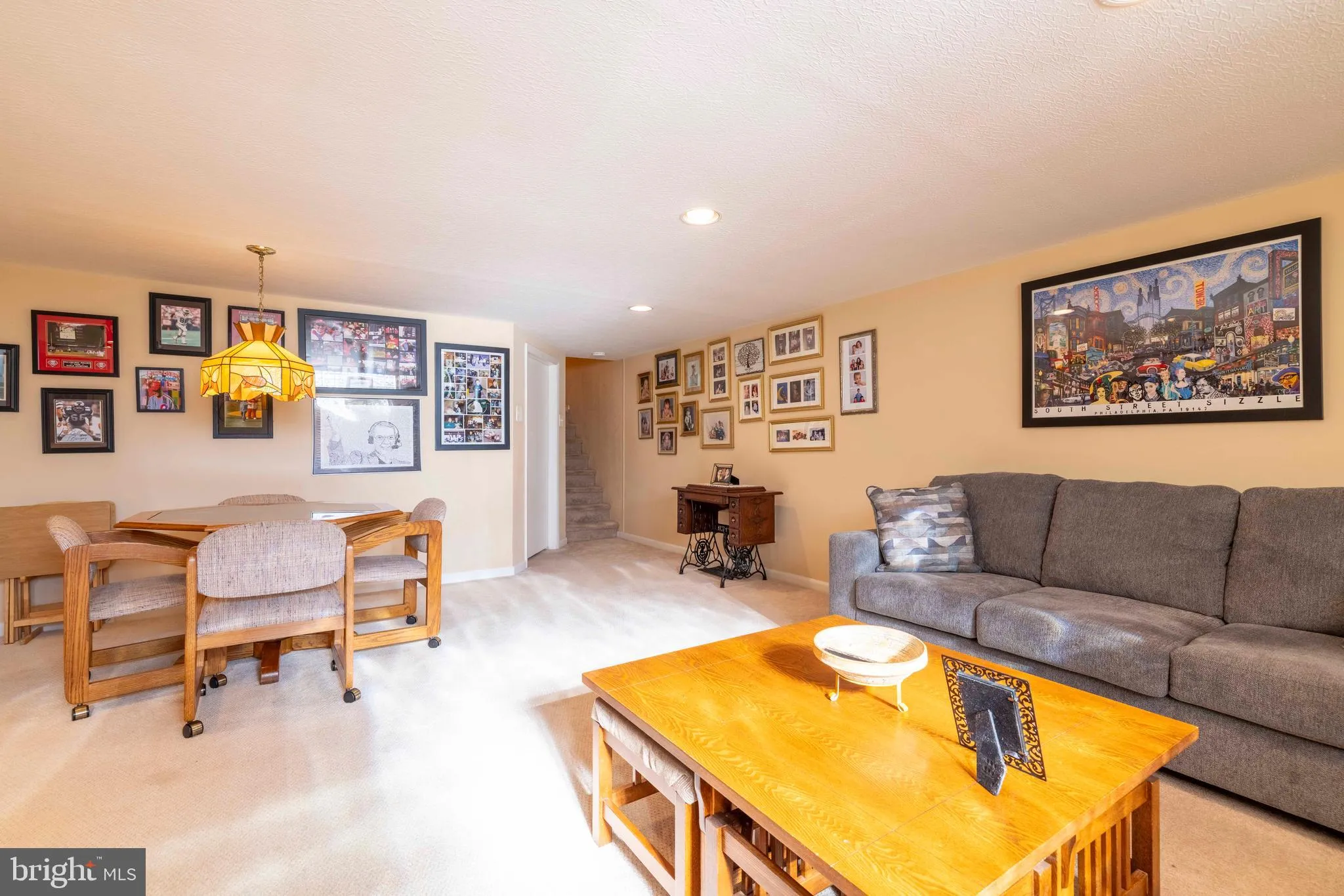 Philadelphia, Pennsylvania 19152, United States, 3 Bedrooms Bedrooms, ,3 BathroomsBathrooms,Residential,Active,229861