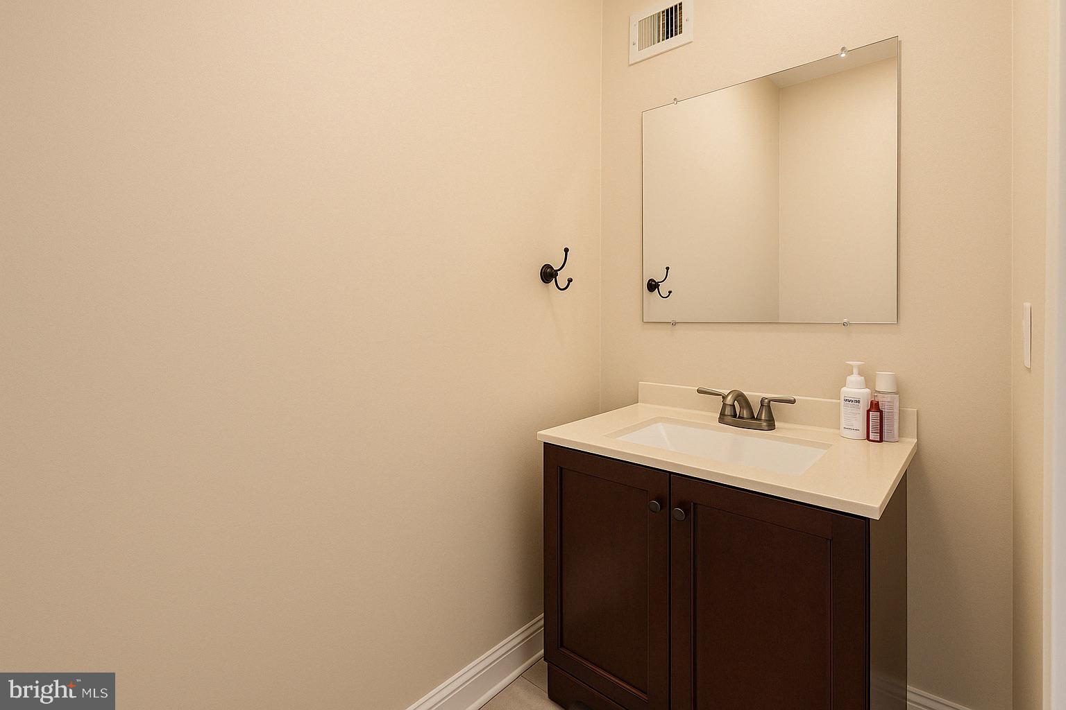 RIDGELEIGH - Residential Lease