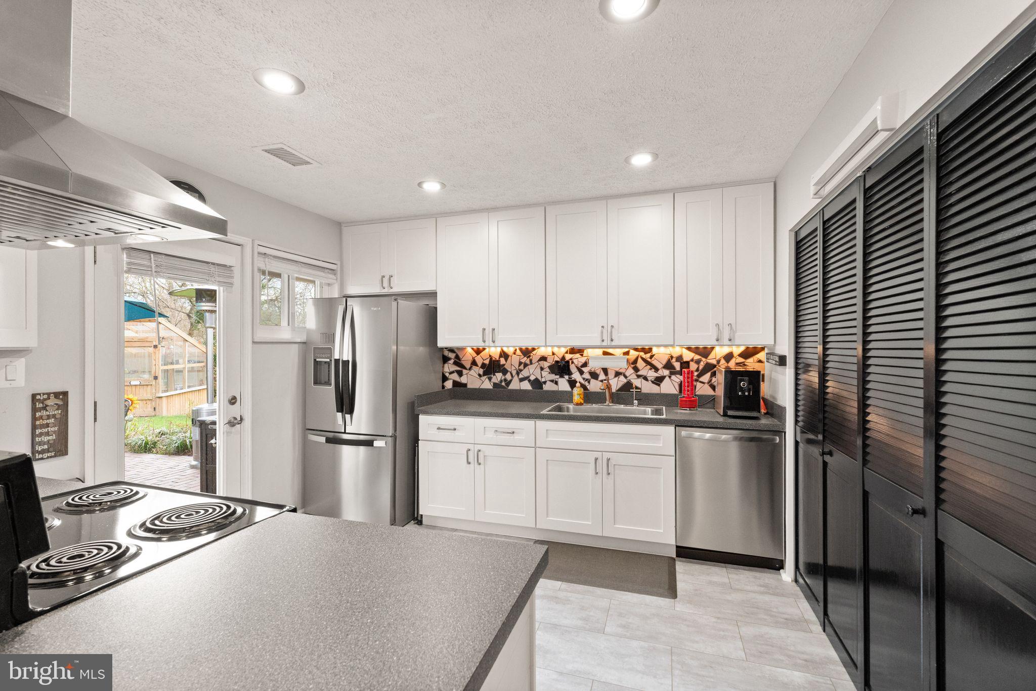 PARKLAWN - Residential