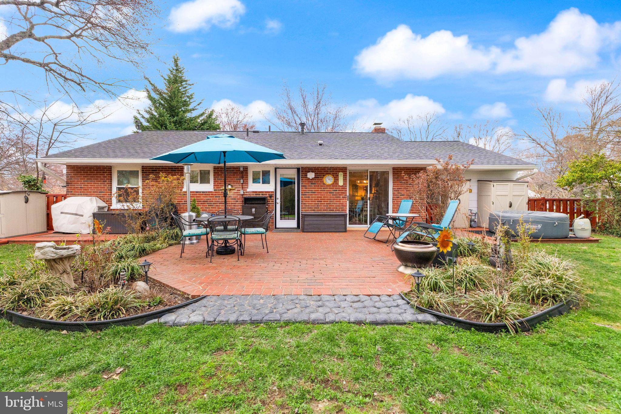 PARKLAWN - Residential