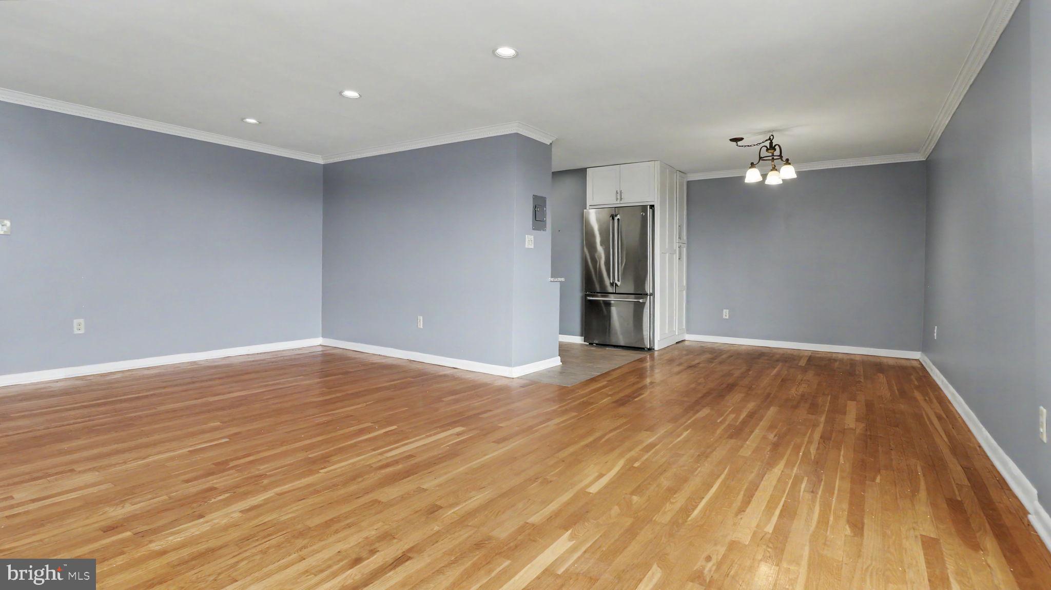 2016 N ADAMS STREET 812