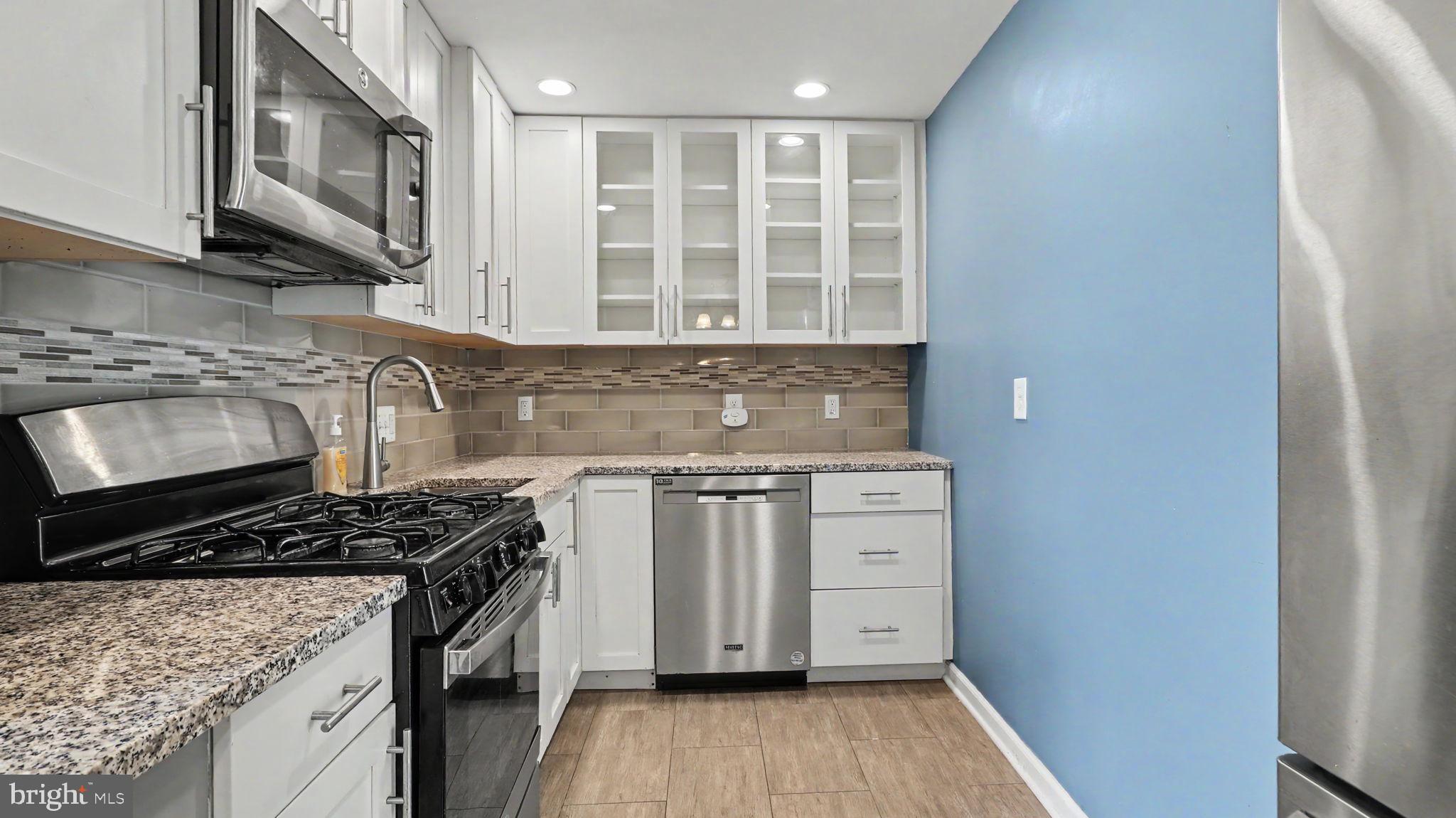 2016 N ADAMS STREET 812